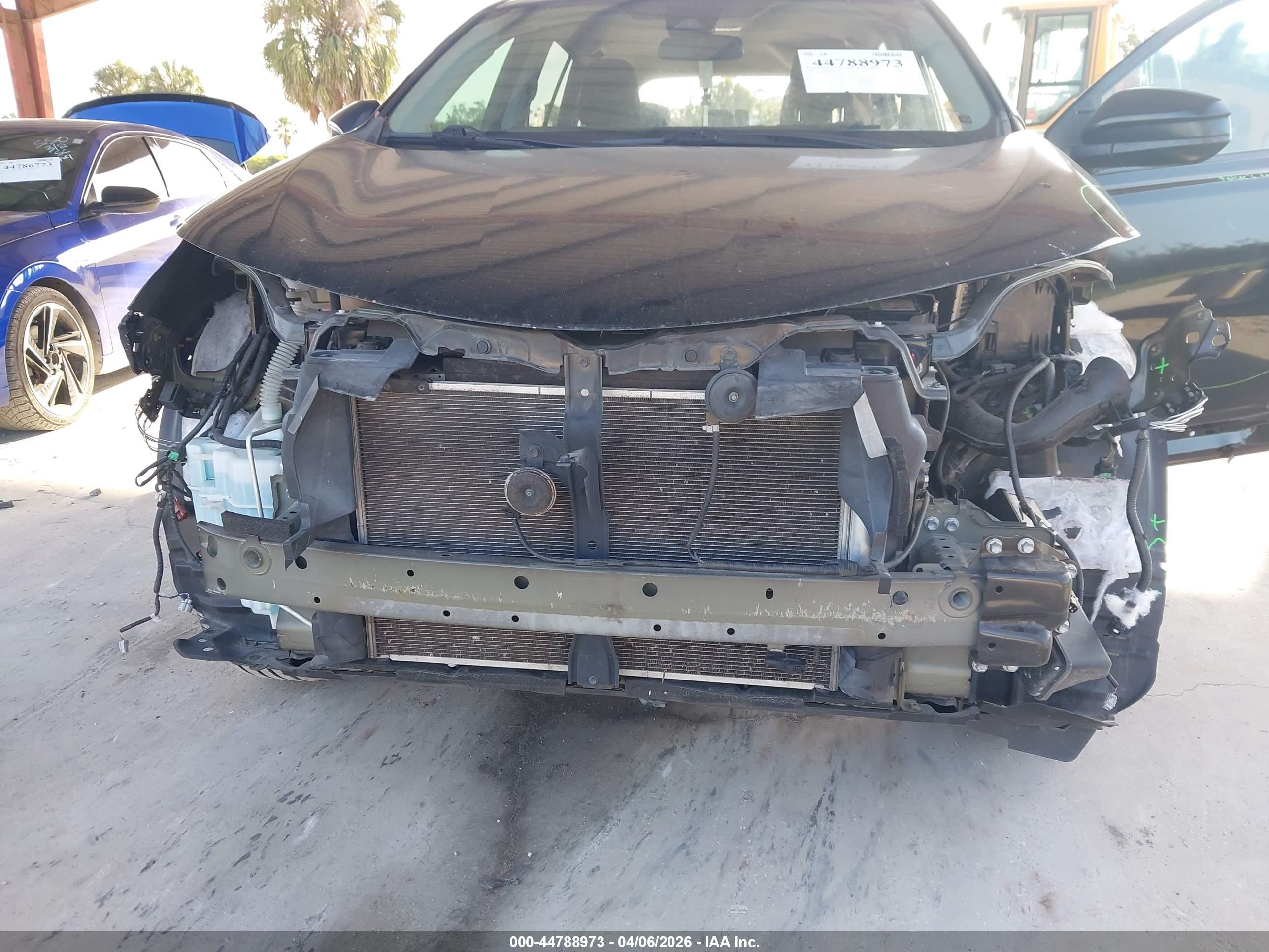 TOYOTA RAV4 image 6