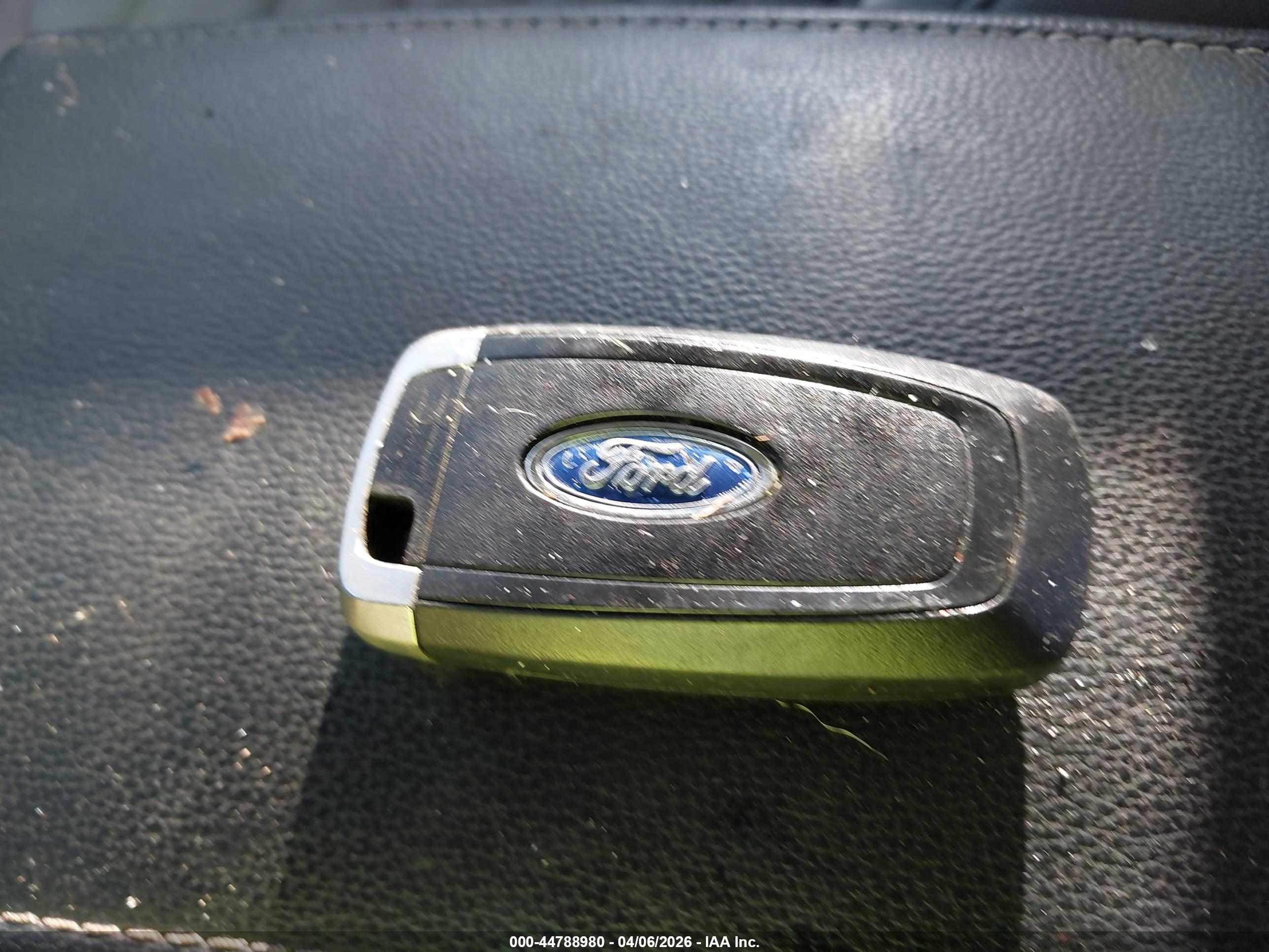 FORD FUSION image 11