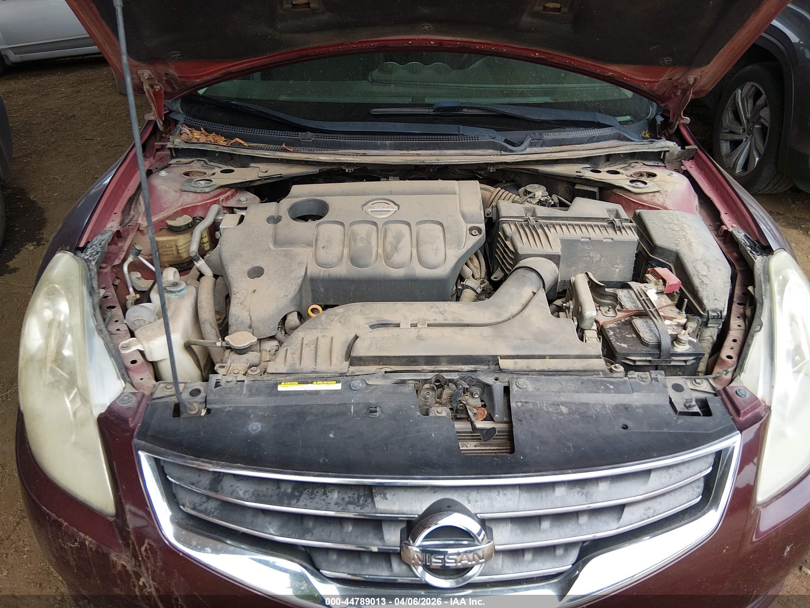 NISSAN ALTIMA image 10