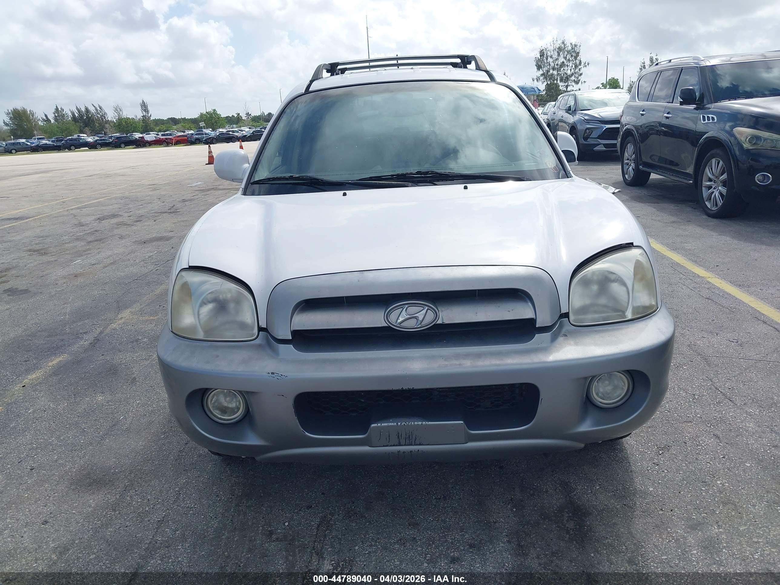 HYUNDAI SANTA image 6
