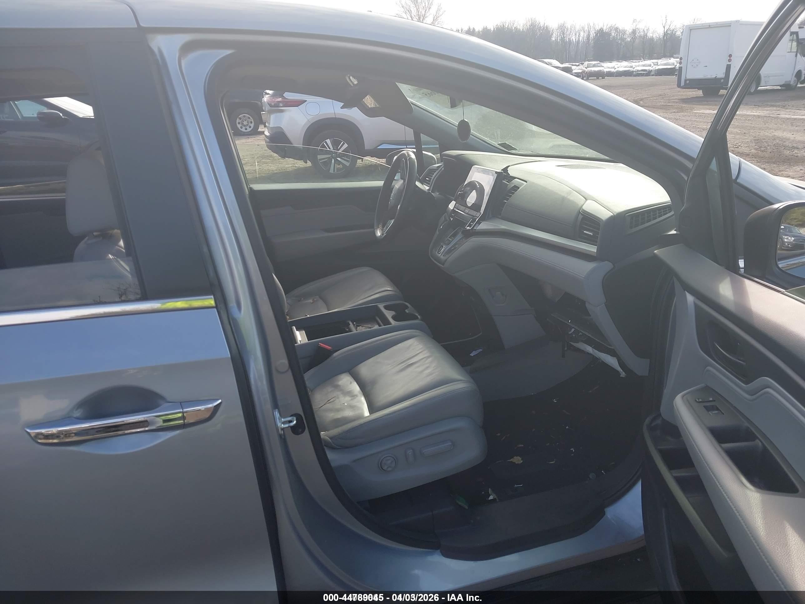 HONDA ODYSSEY image 5