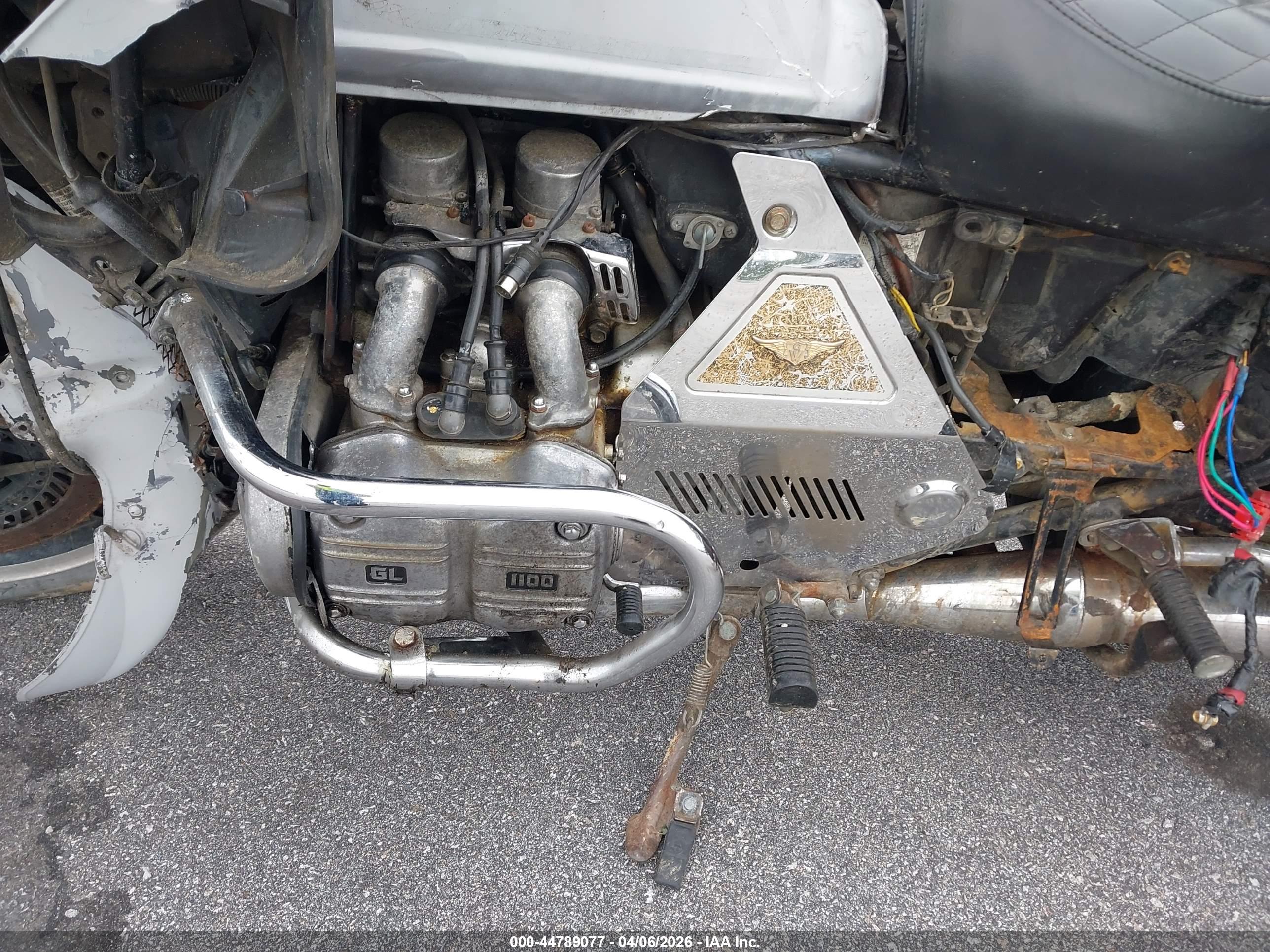 HONDA GL1100 image 9
