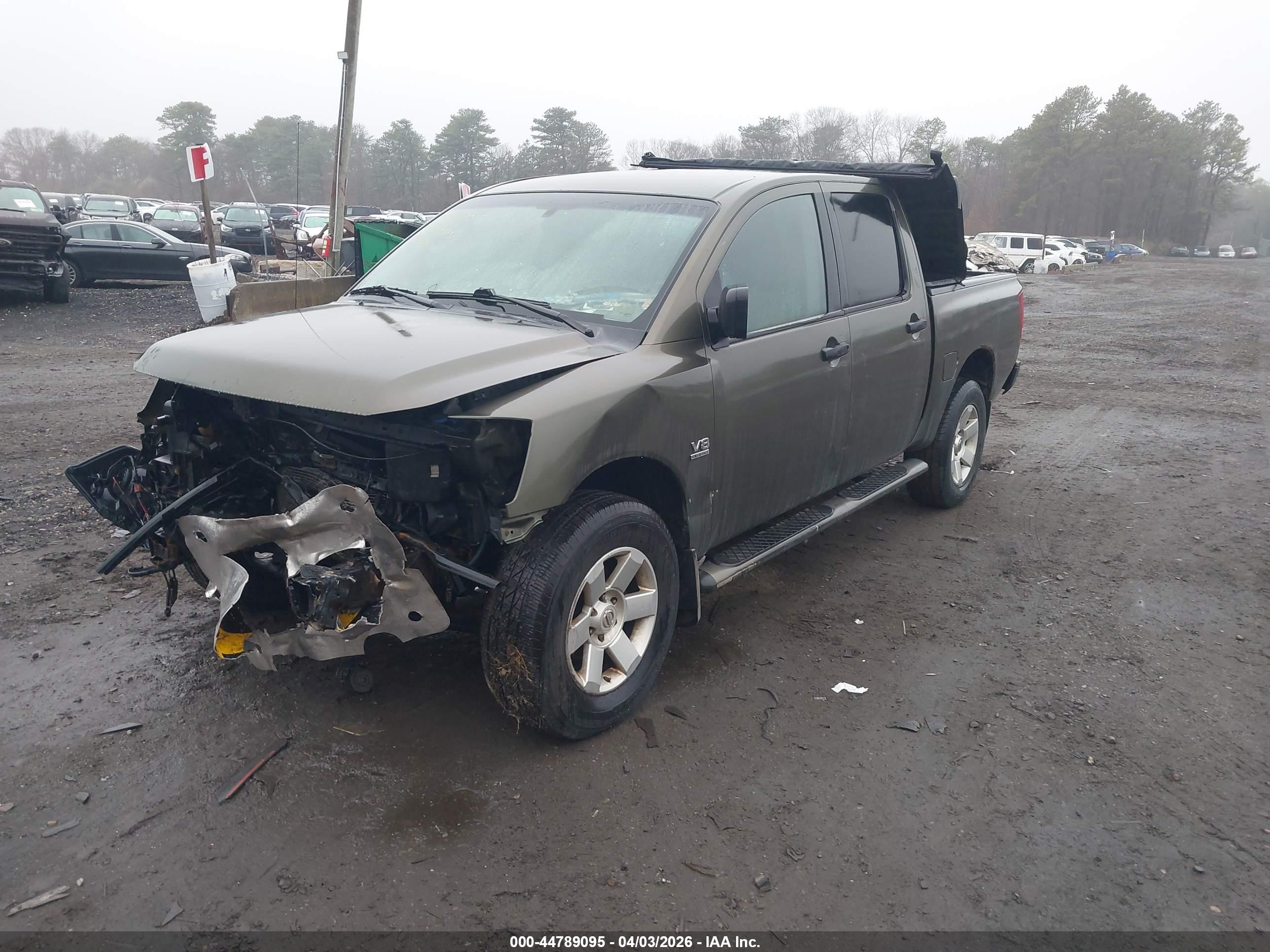 NISSAN TITAN image 2