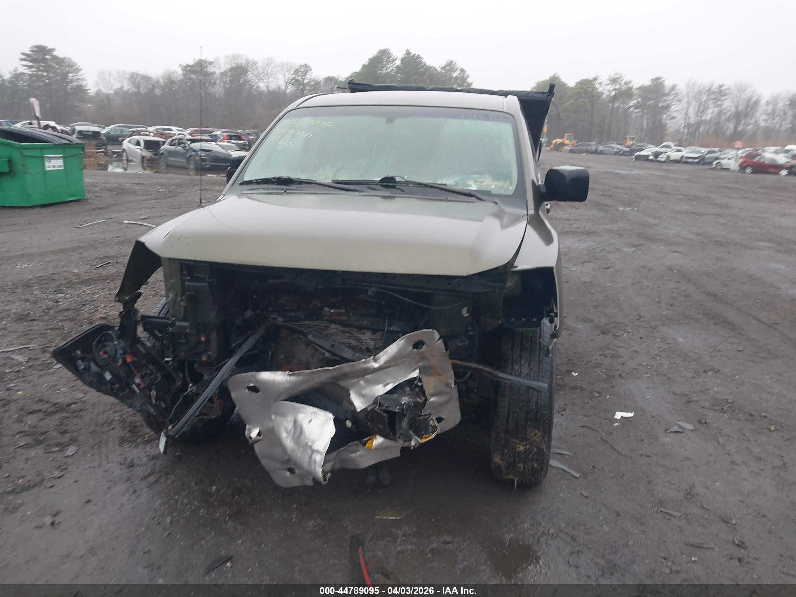 NISSAN TITAN image 6