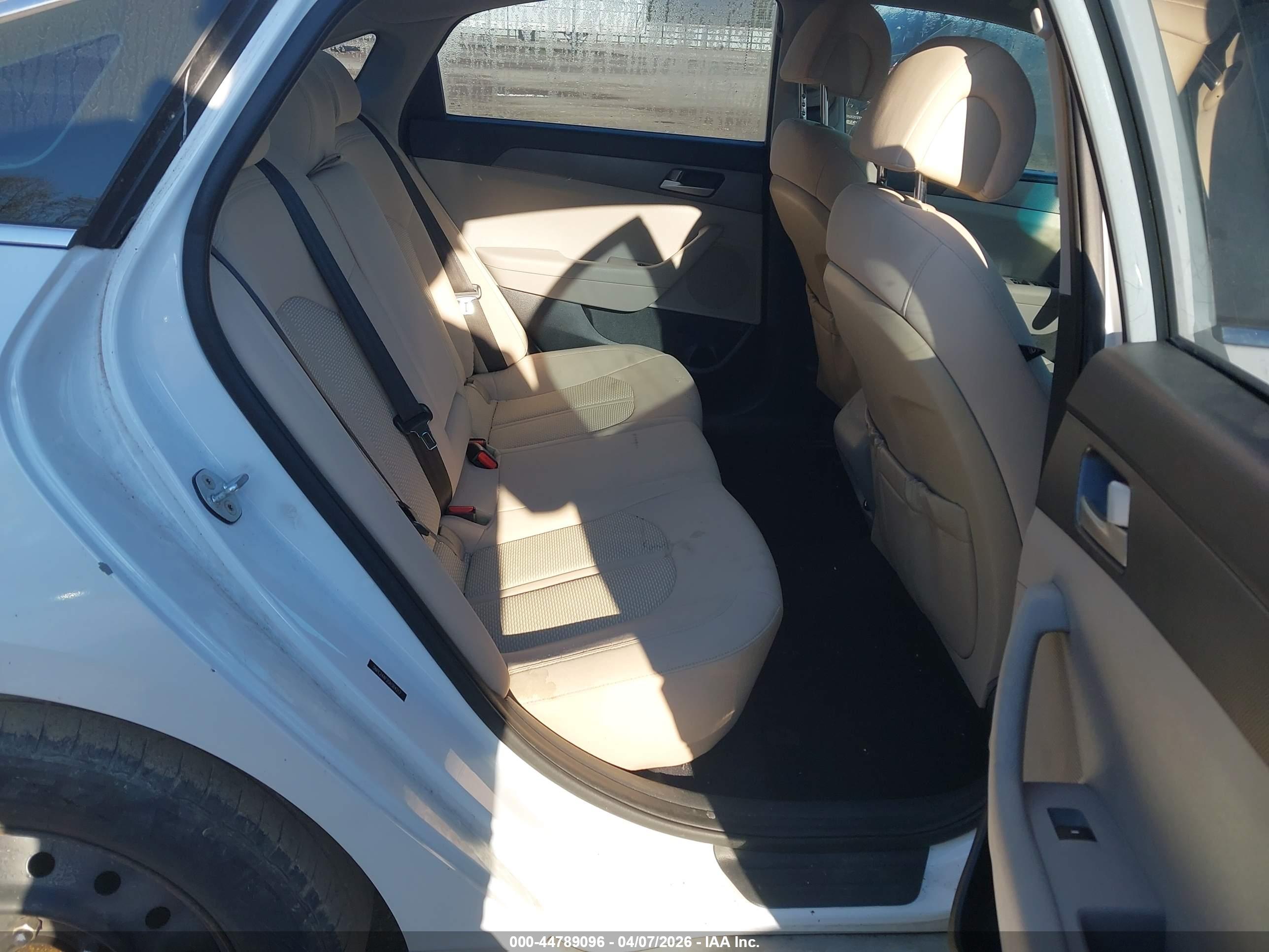 HYUNDAI SONATA image 8