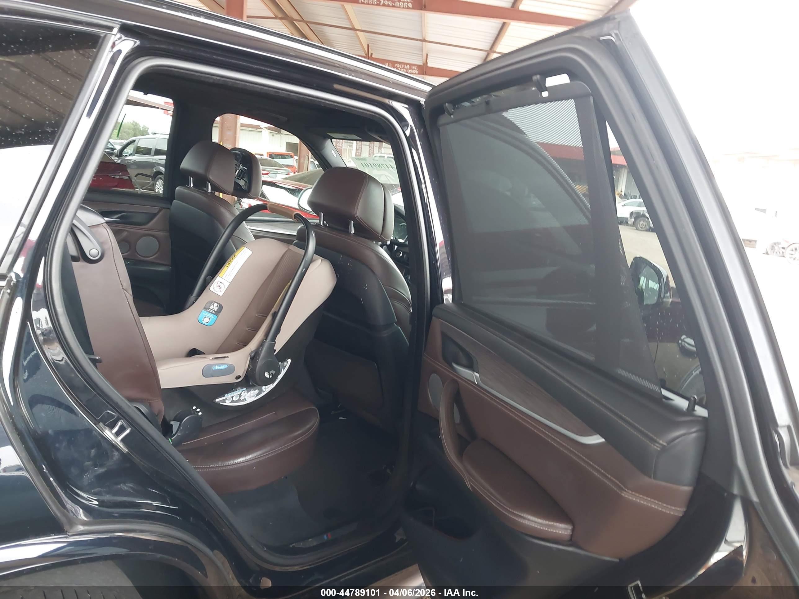 BMW X5 image 8