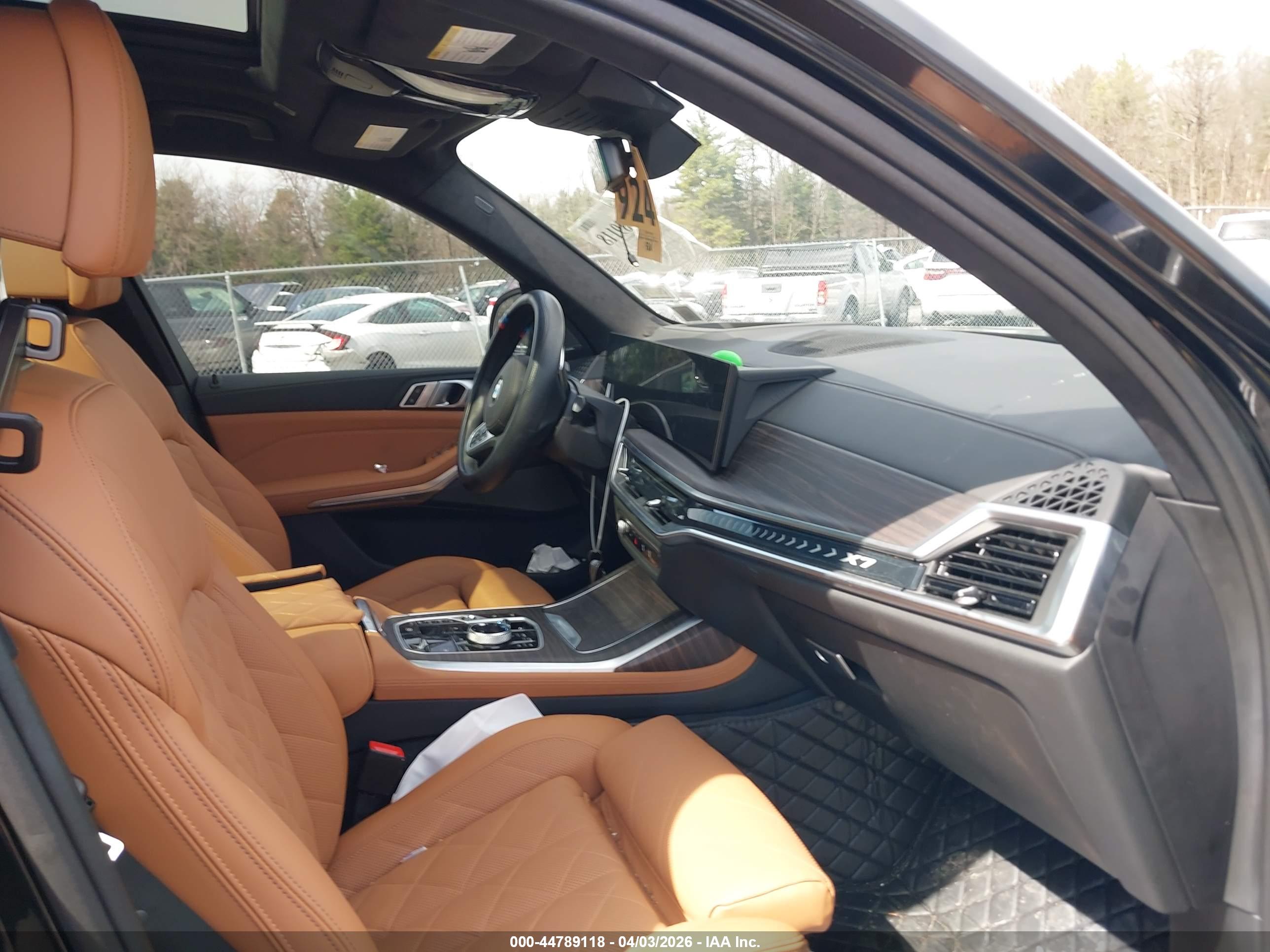 BMW X7 image 5