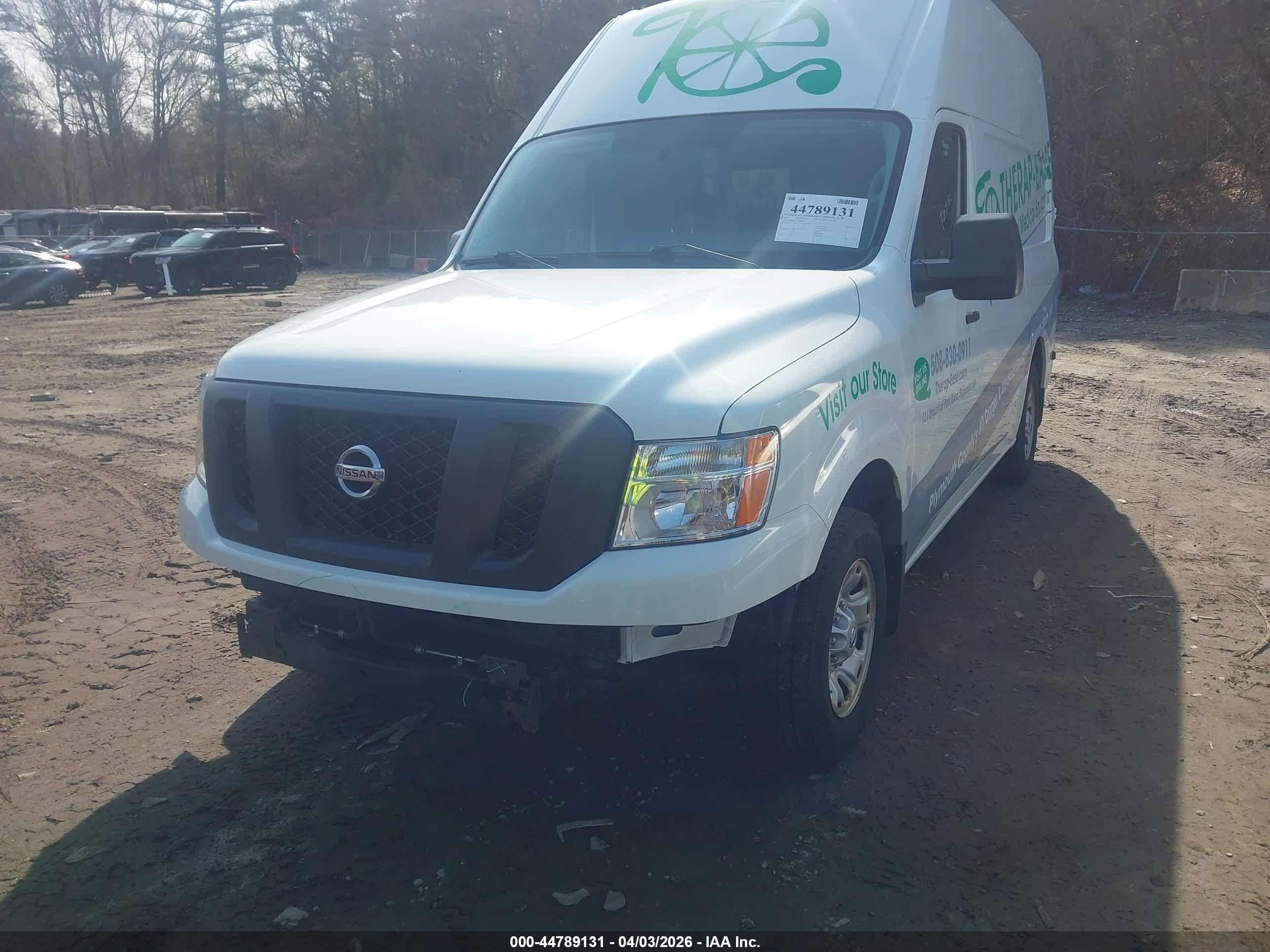 NISSAN NV image 2