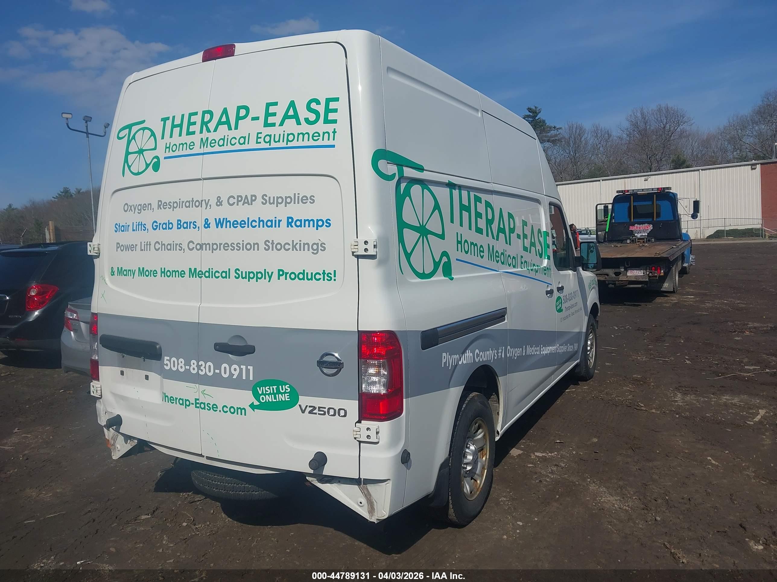 NISSAN NV image 4