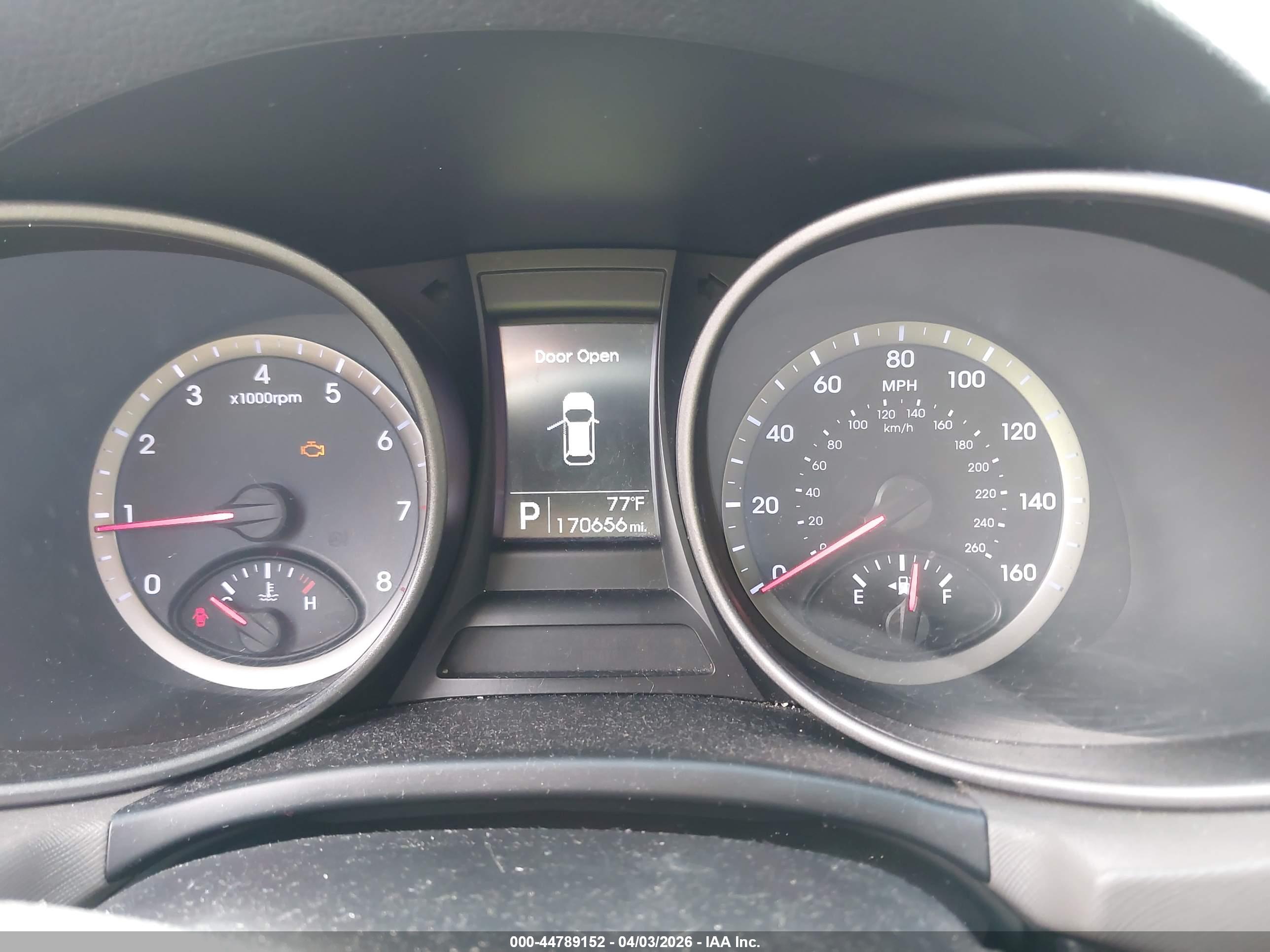 HYUNDAI SANTA image 7