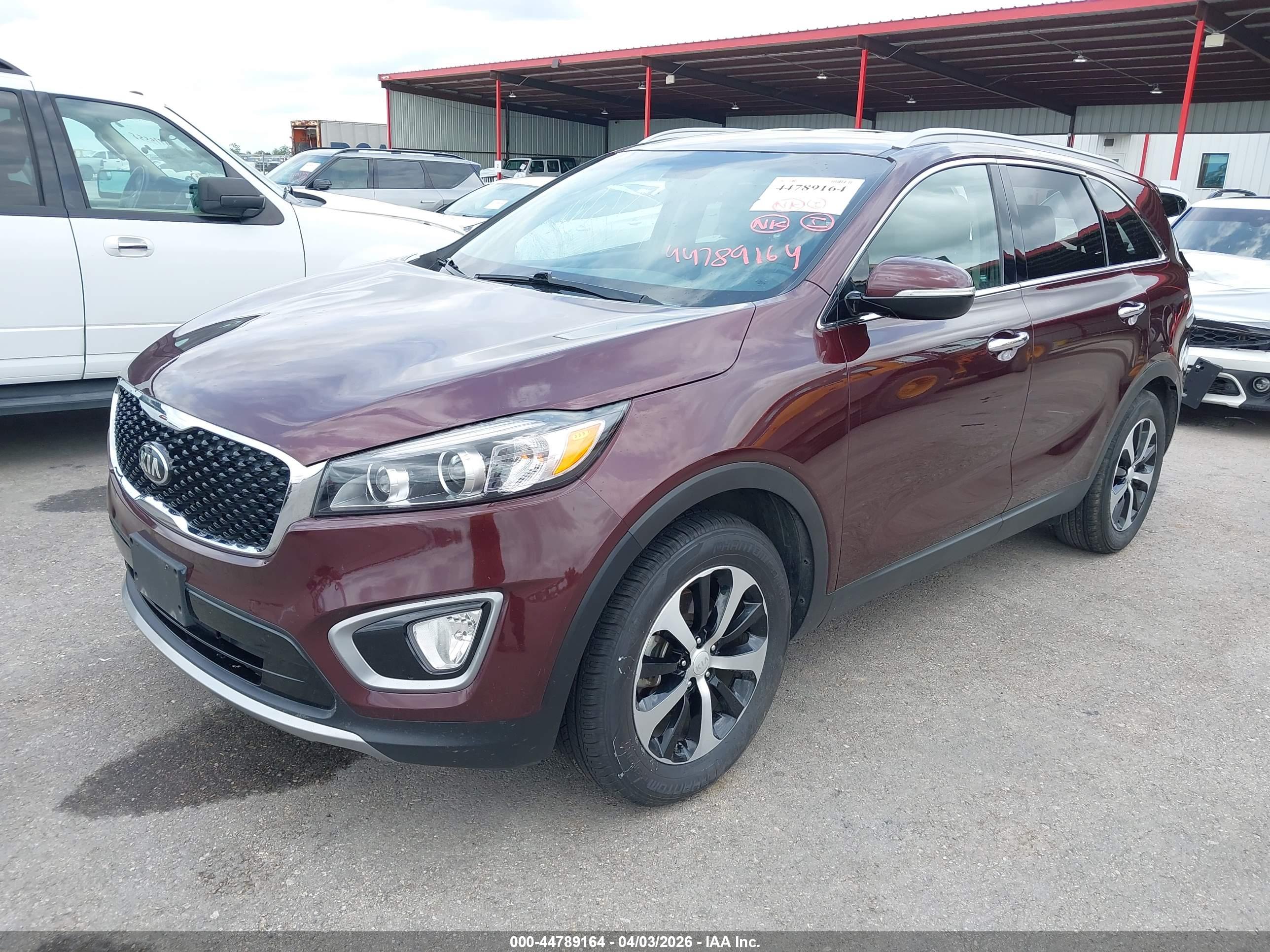 KIA SORENTO image 2