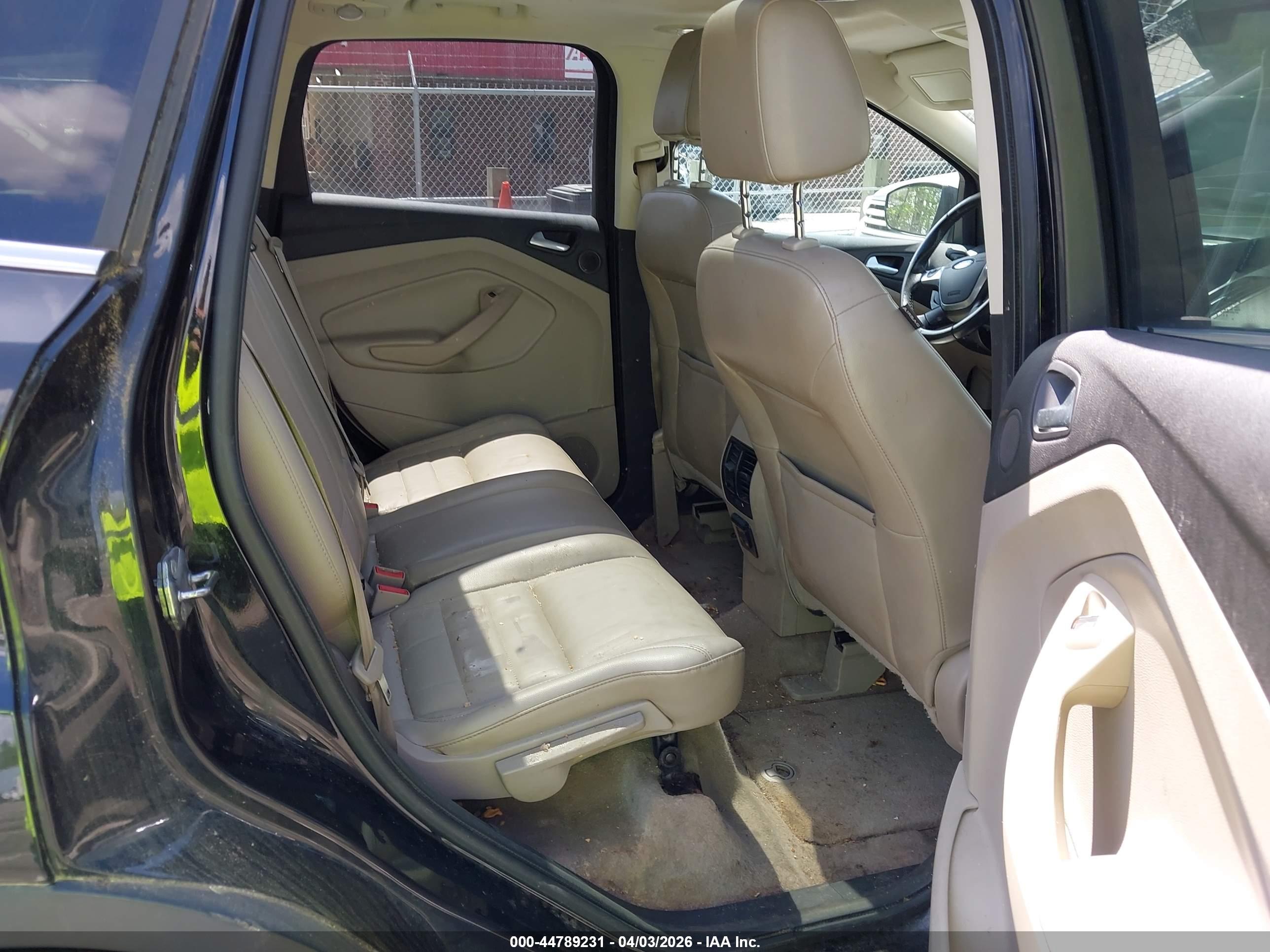 FORD ESCAPE image 8