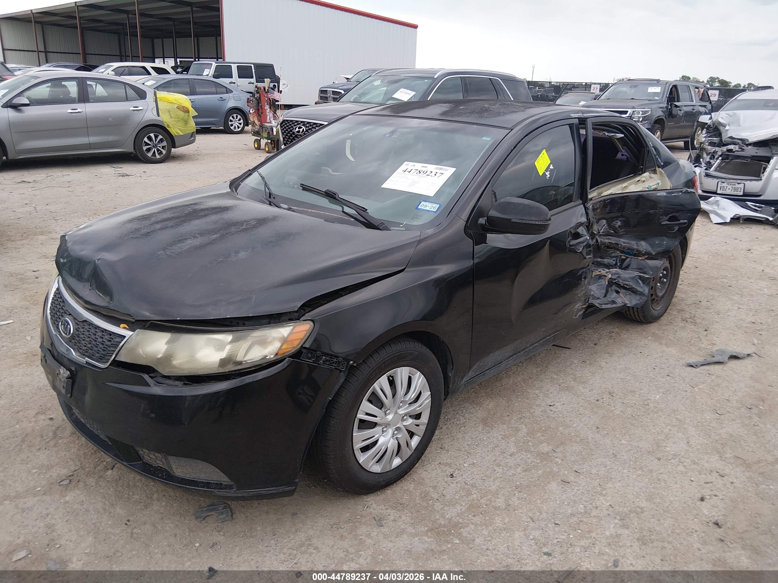 KIA FORTE image 2