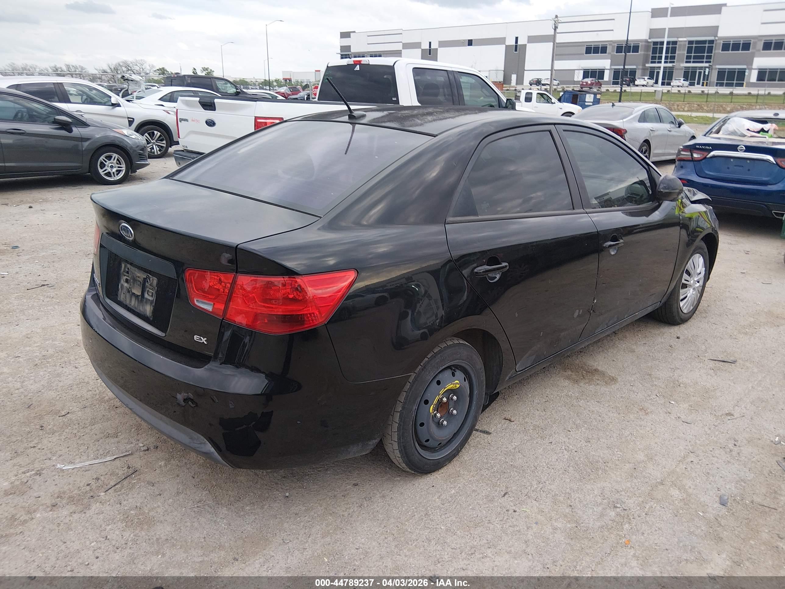 KIA FORTE image 4