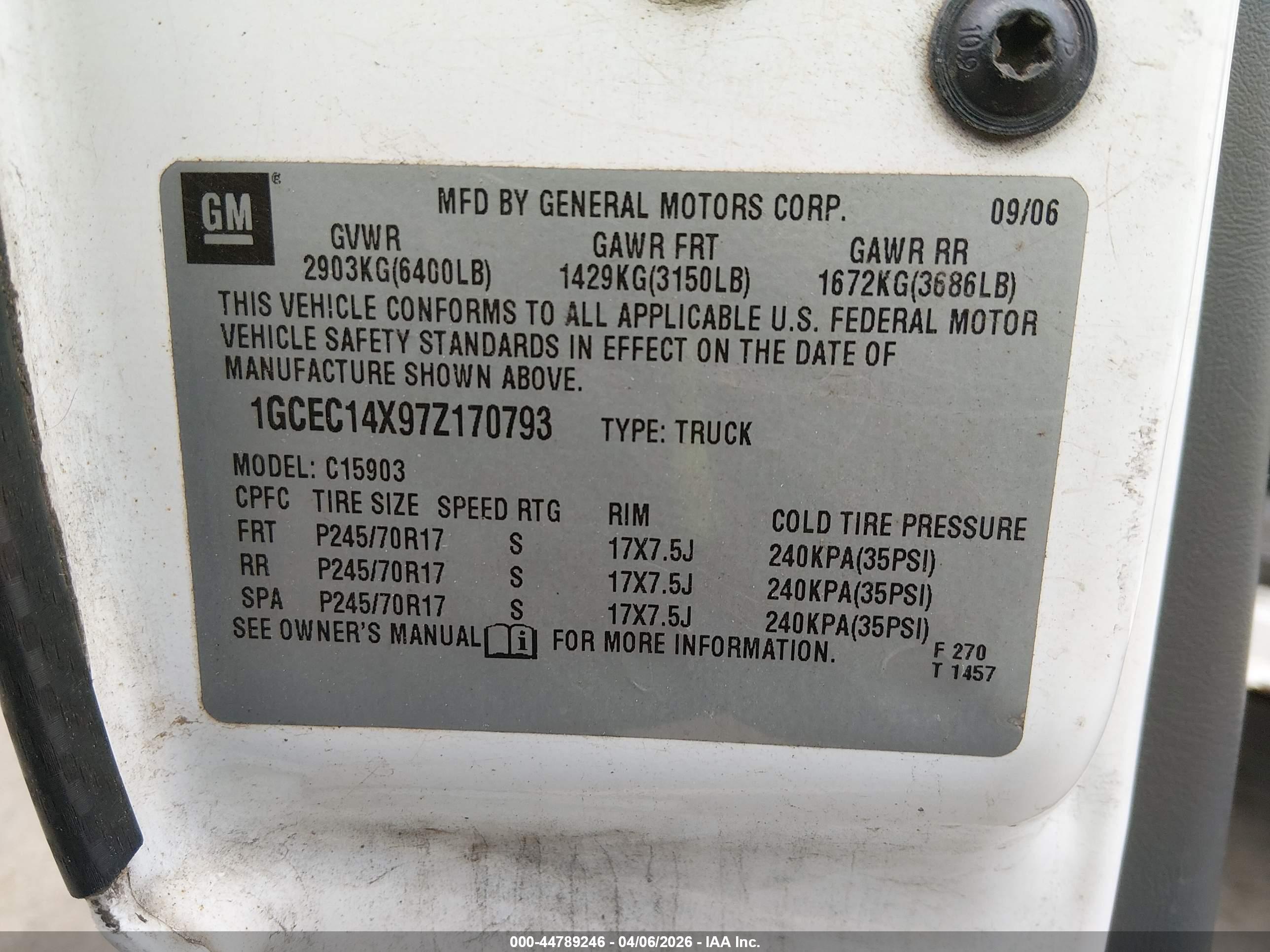 CHEVROLET SILVERADO image 9