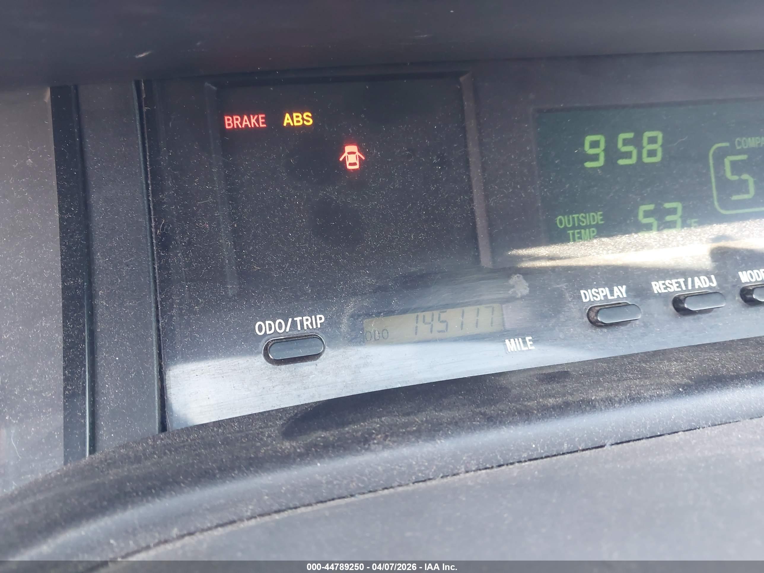 TOYOTA AVALON image 7