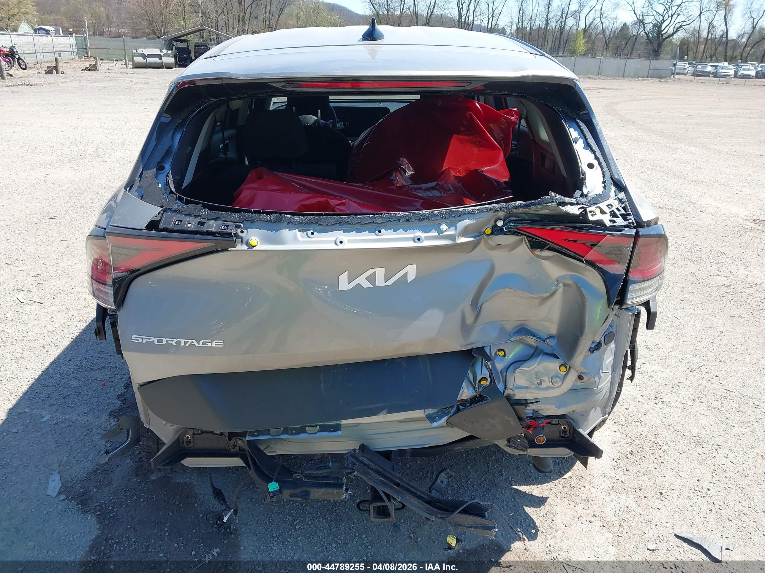 KIA SPORTAGE image 6