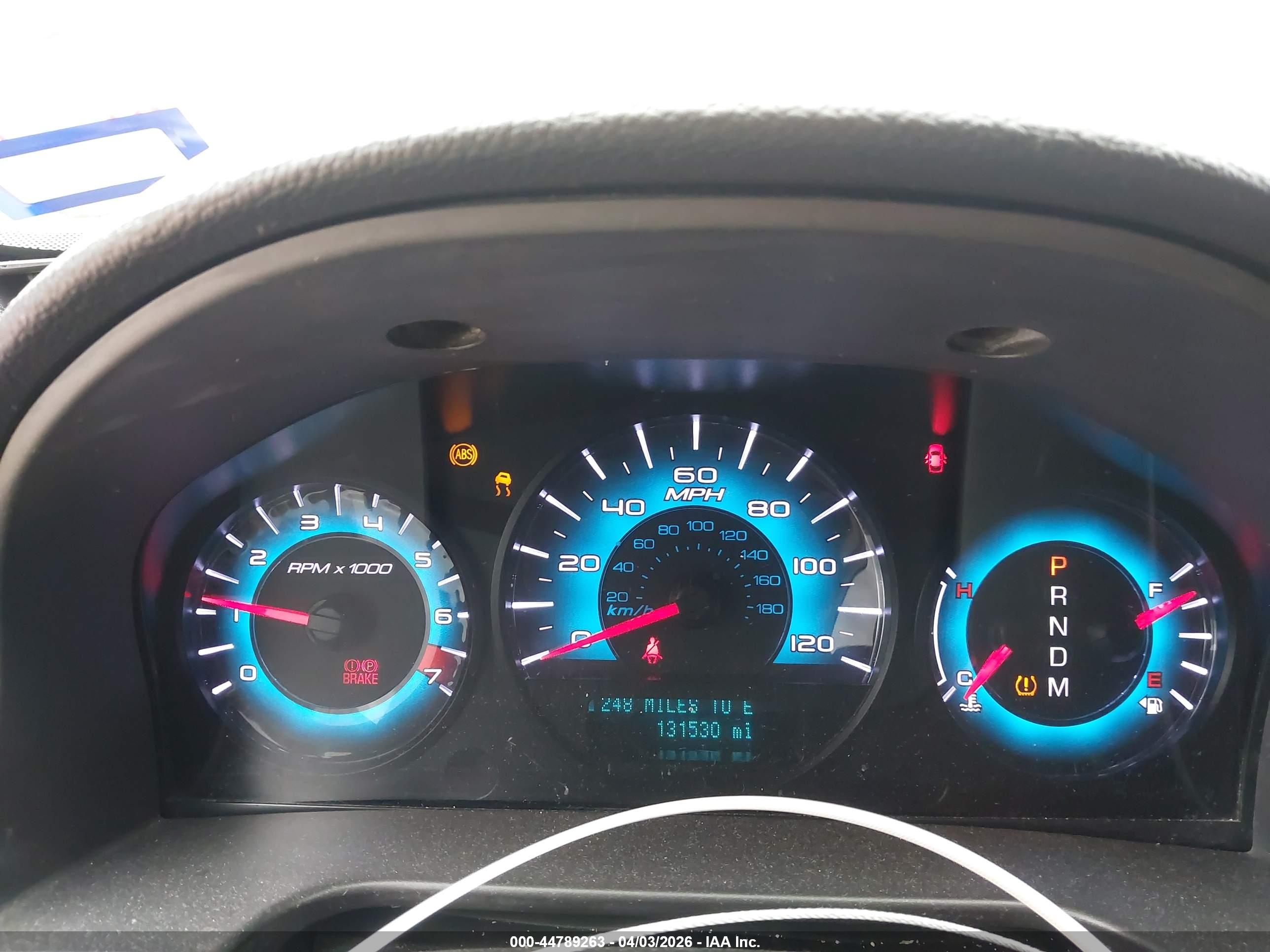 FORD FUSION image 7