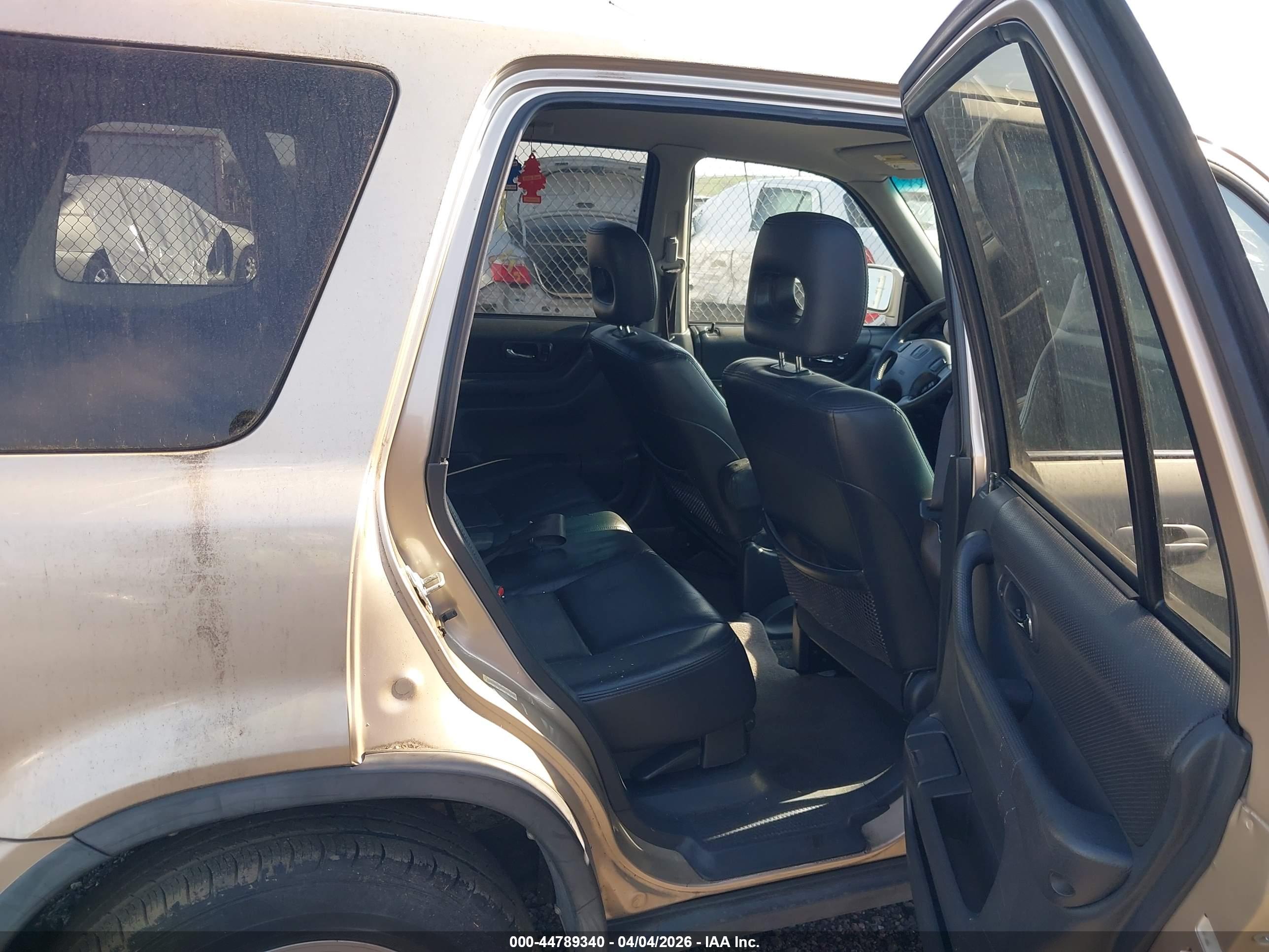 HONDA CR-V image 8