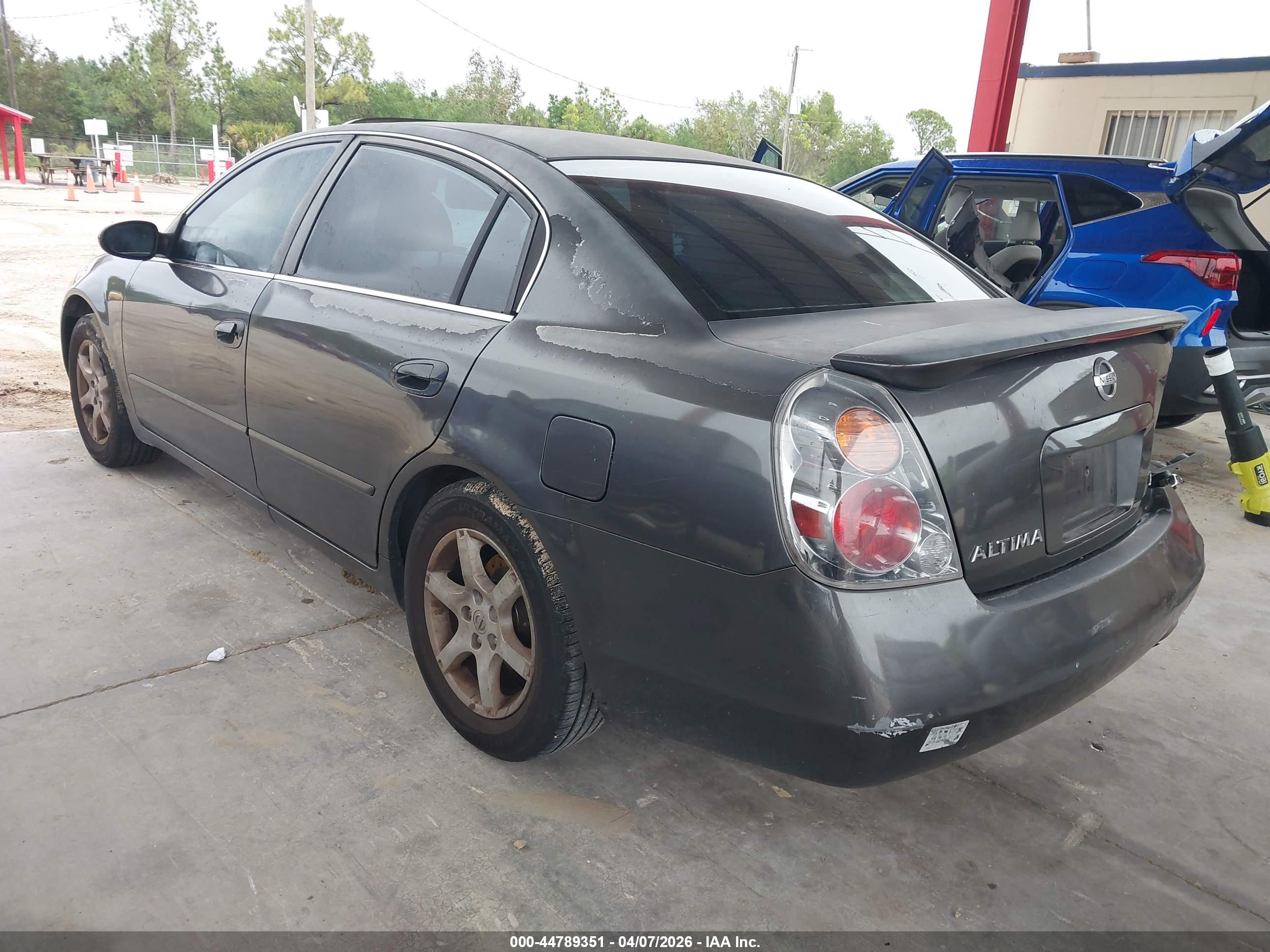 NISSAN ALTIMA image 3