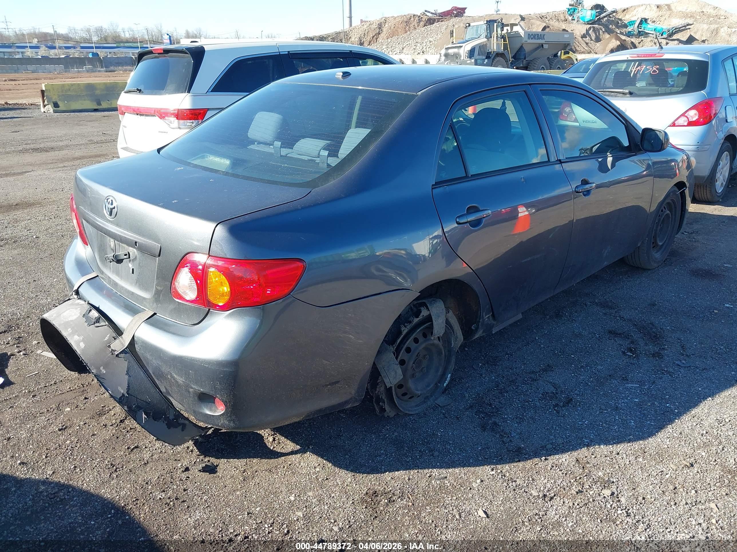 TOYOTA COROLLA image 4