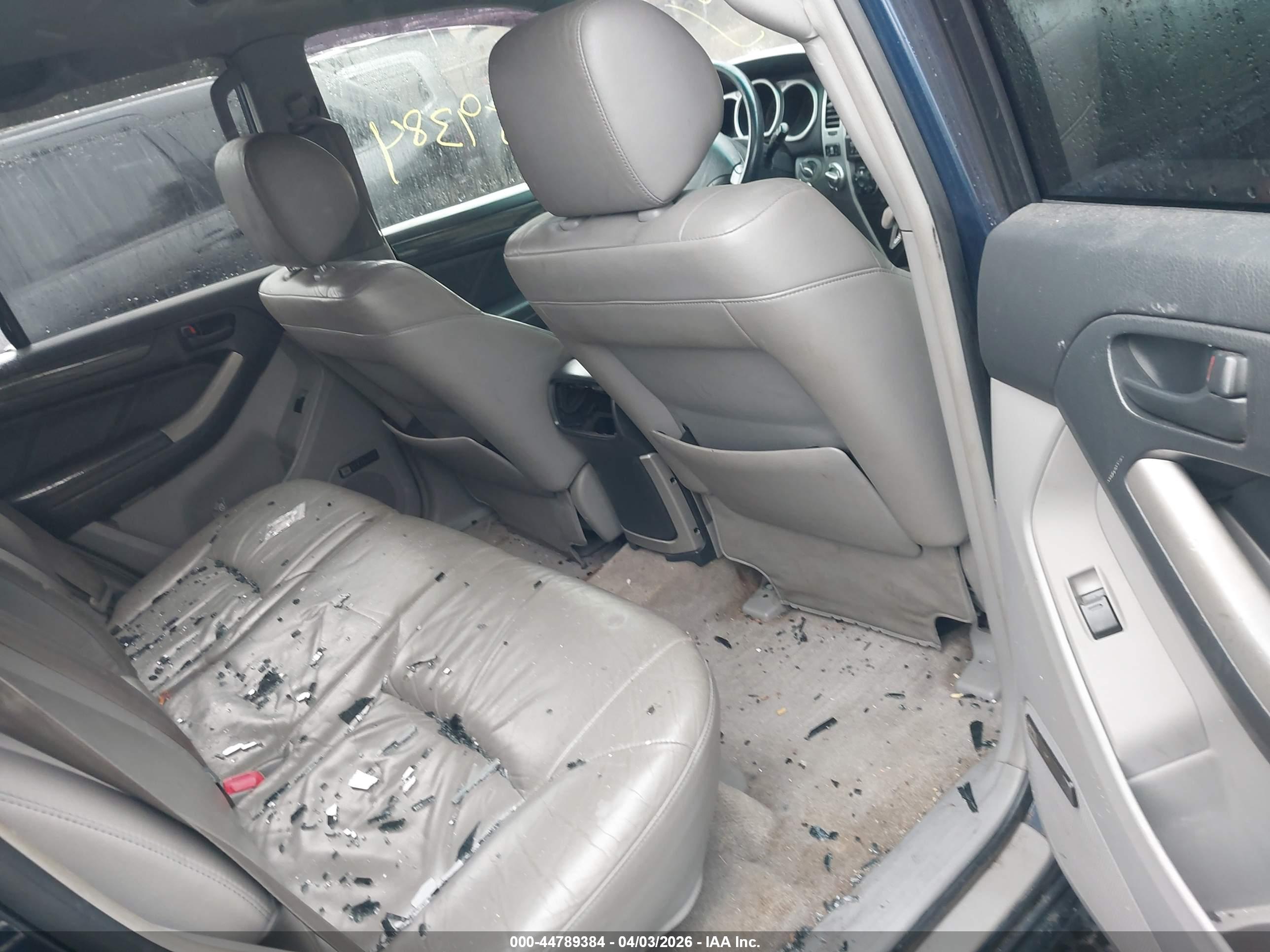 TOYOTA 4RUNNER image 8