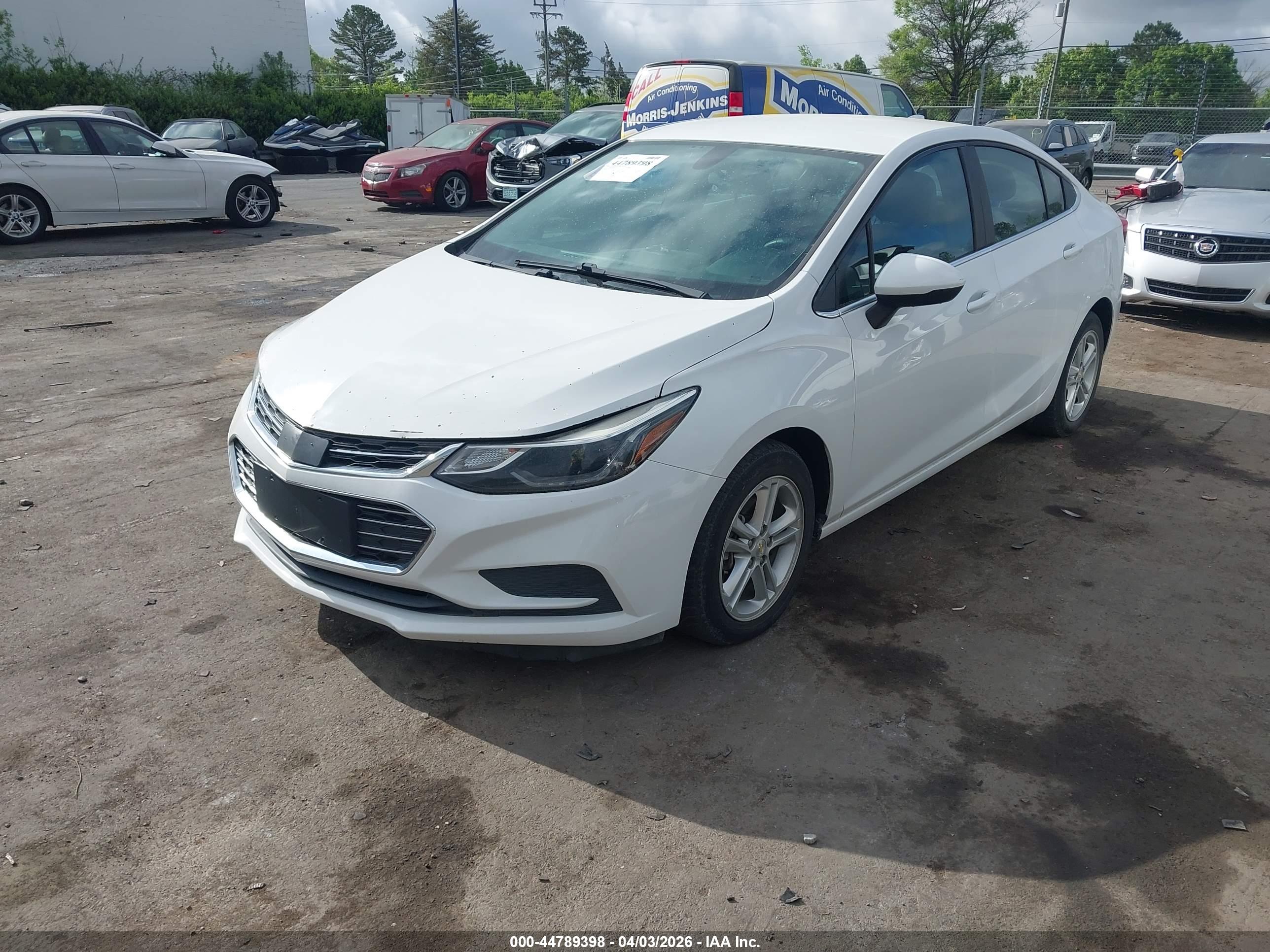 CHEVROLET CRUZE image 2