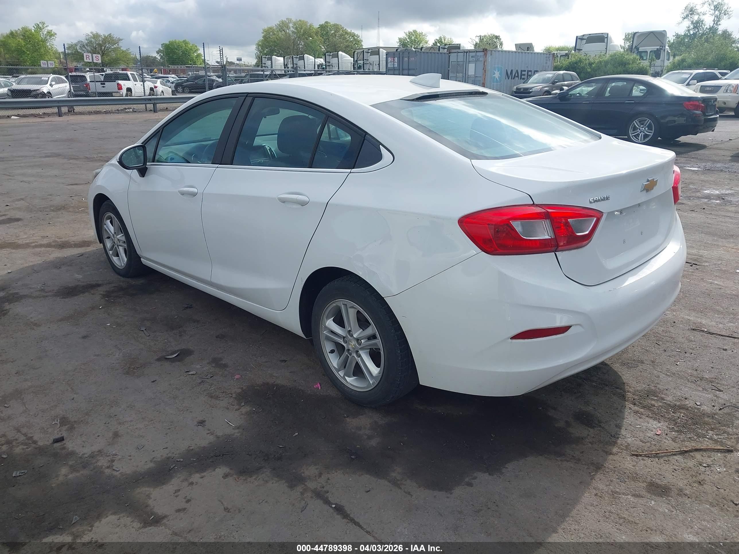 CHEVROLET CRUZE image 3