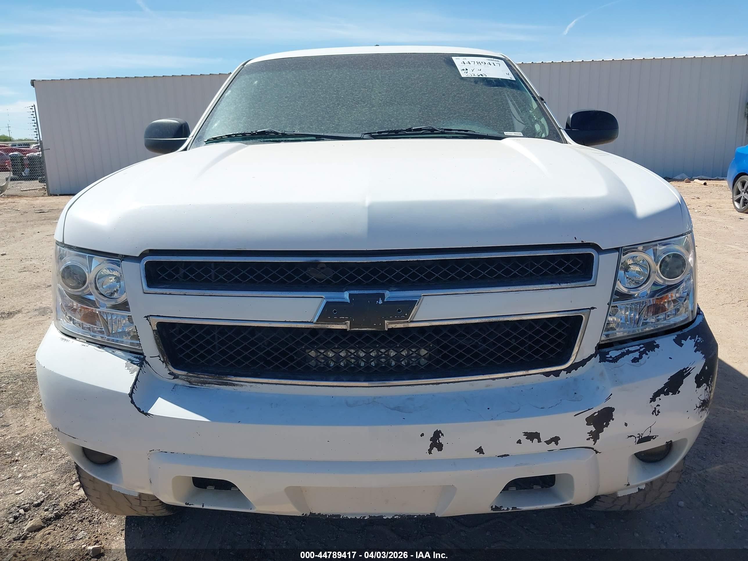 CHEVROLET TAHOE image 6