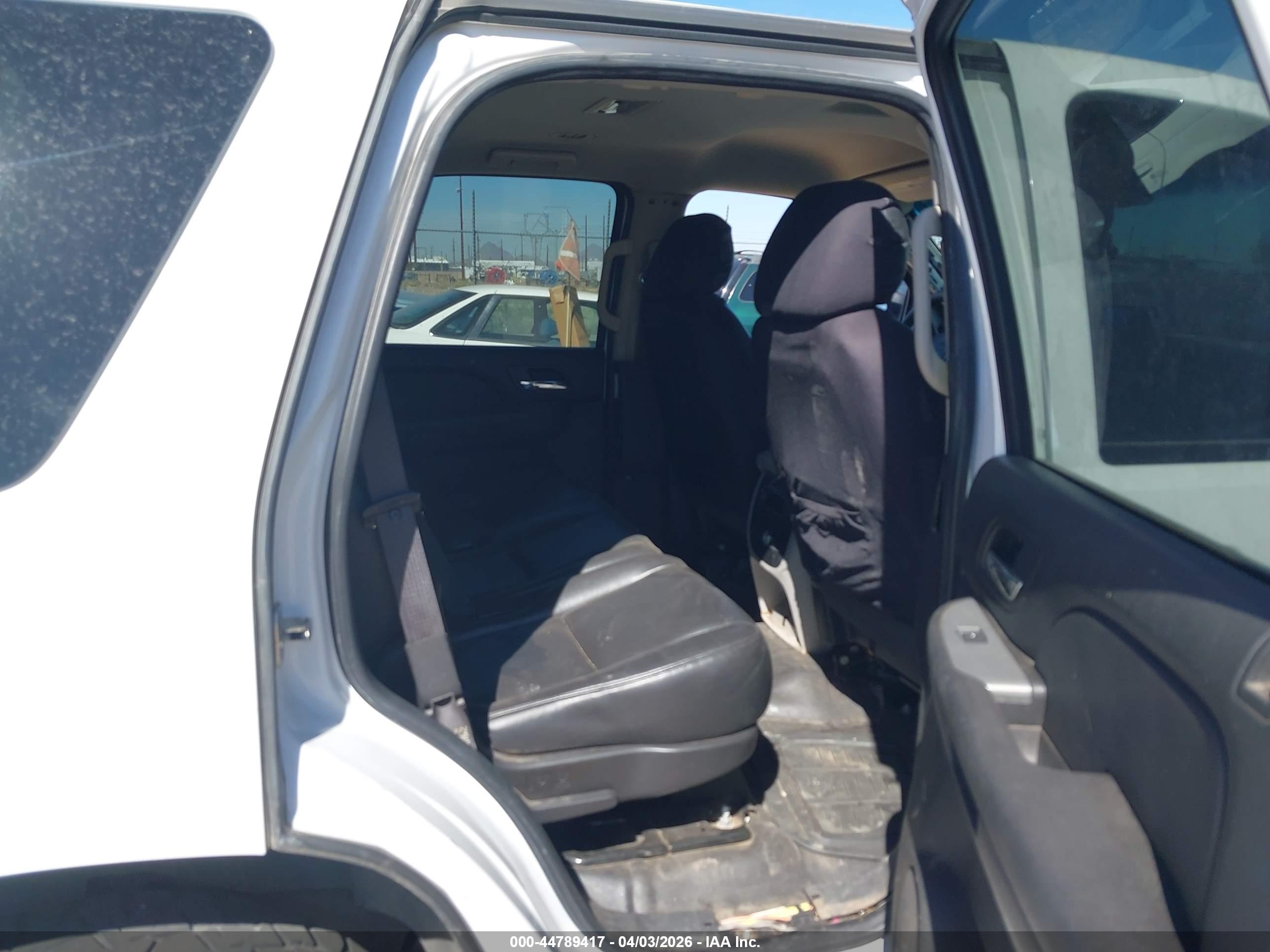 CHEVROLET TAHOE image 8