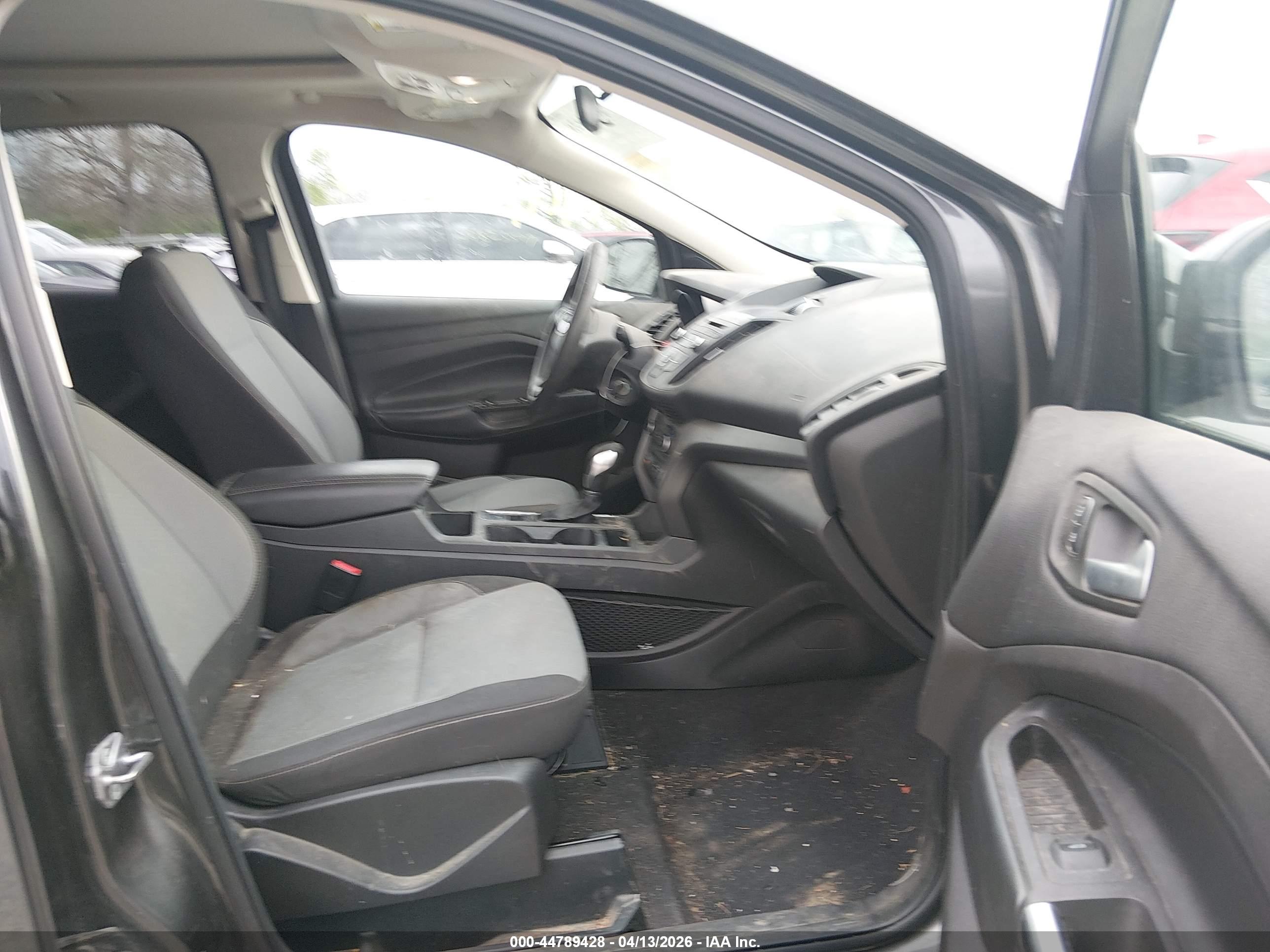 FORD ESCAPE image 5