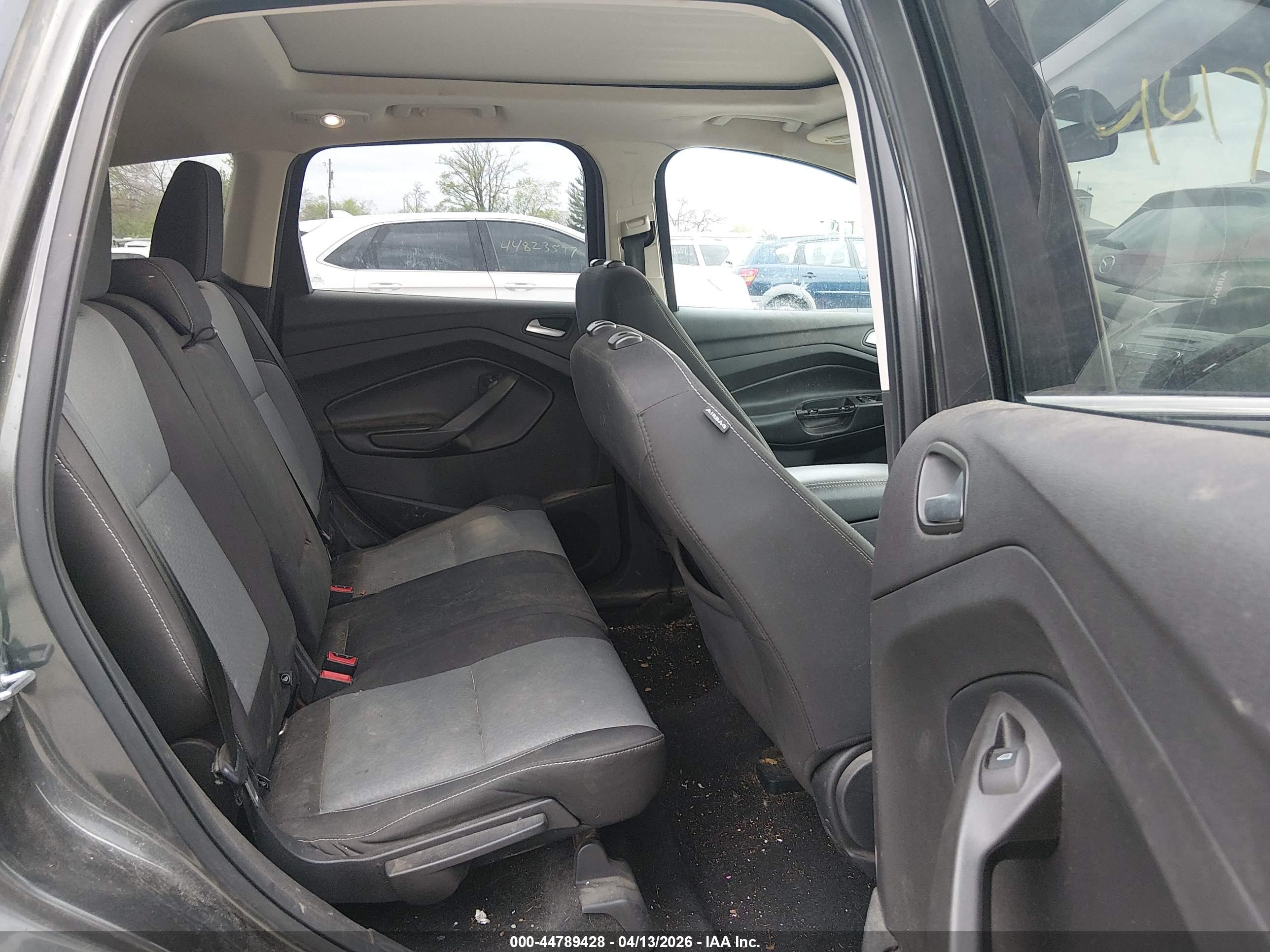 FORD ESCAPE image 8