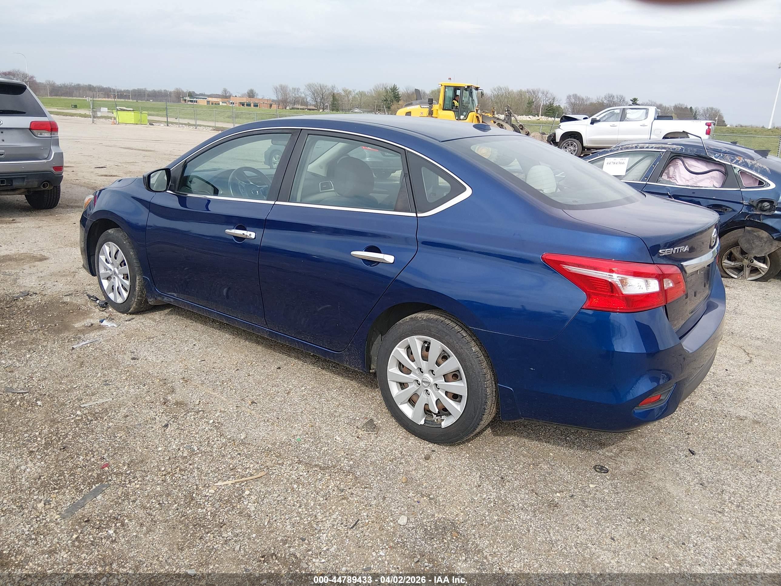 NISSAN SENTRA image 3