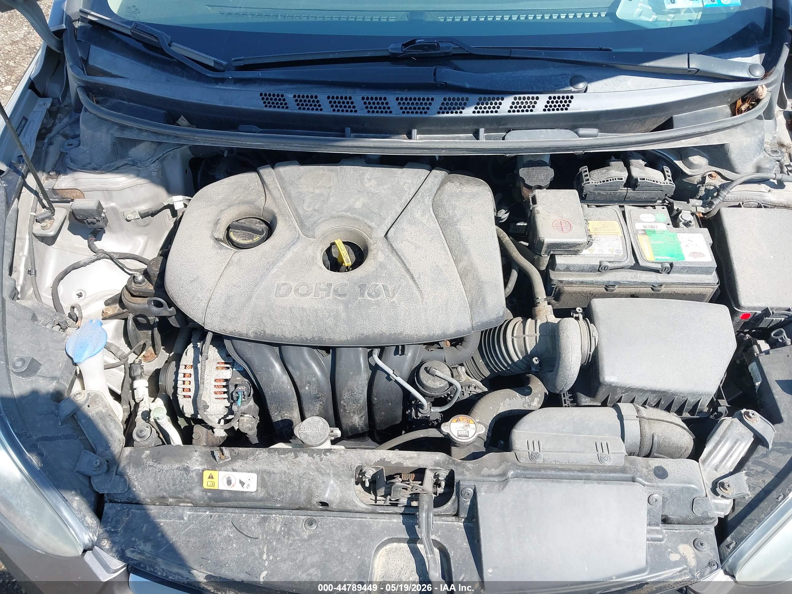 HYUNDAI ELANTRA image 10