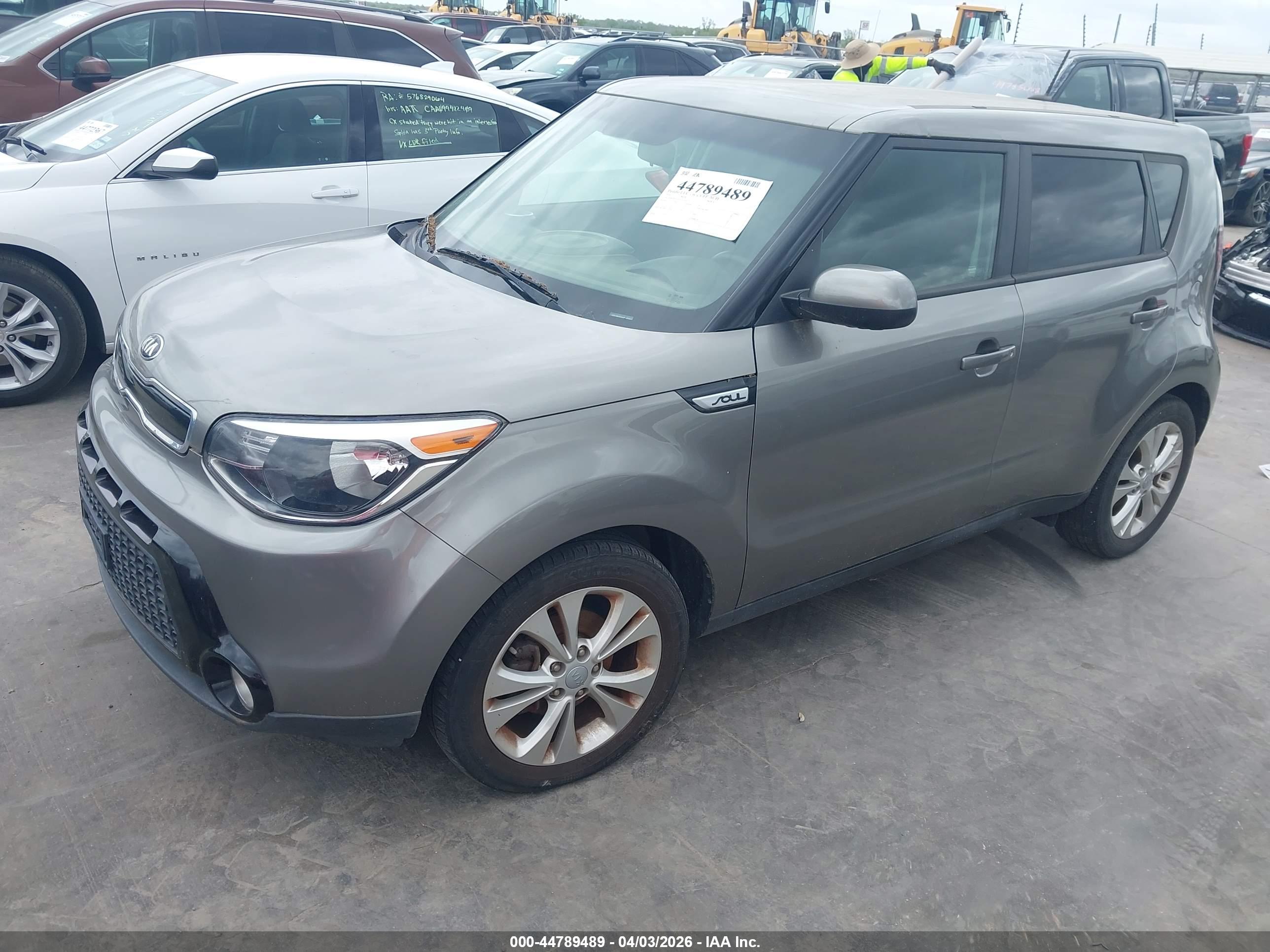 KIA SOUL image 2