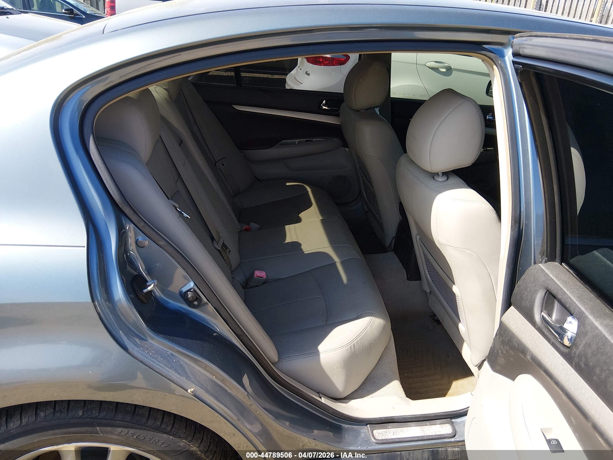 INFINITI G35X image 8