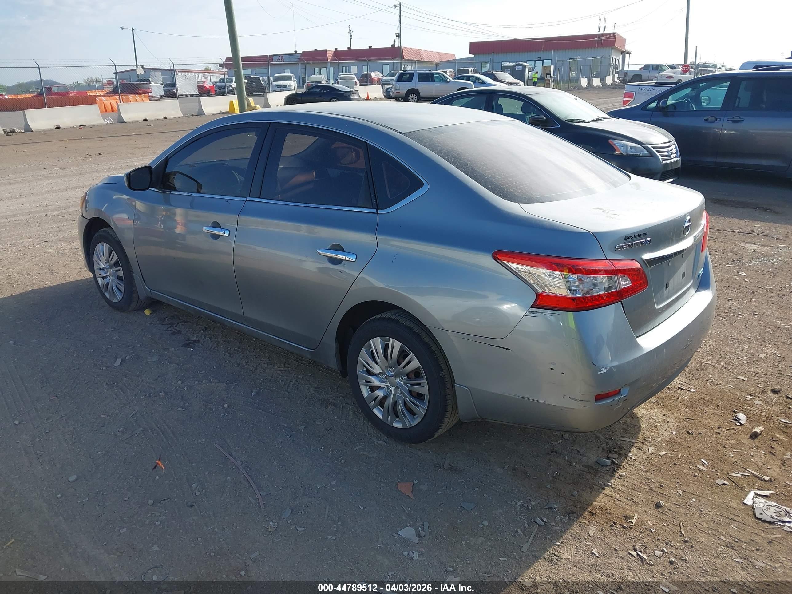 NISSAN SENTRA image 3