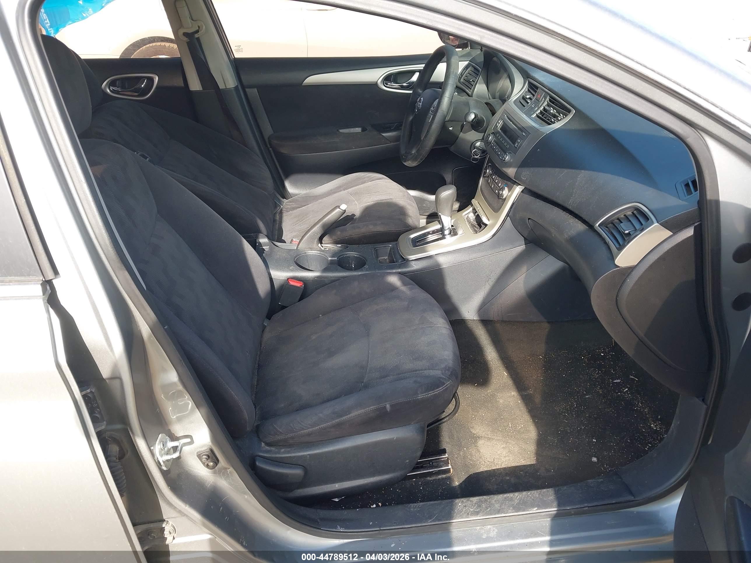 NISSAN SENTRA image 5