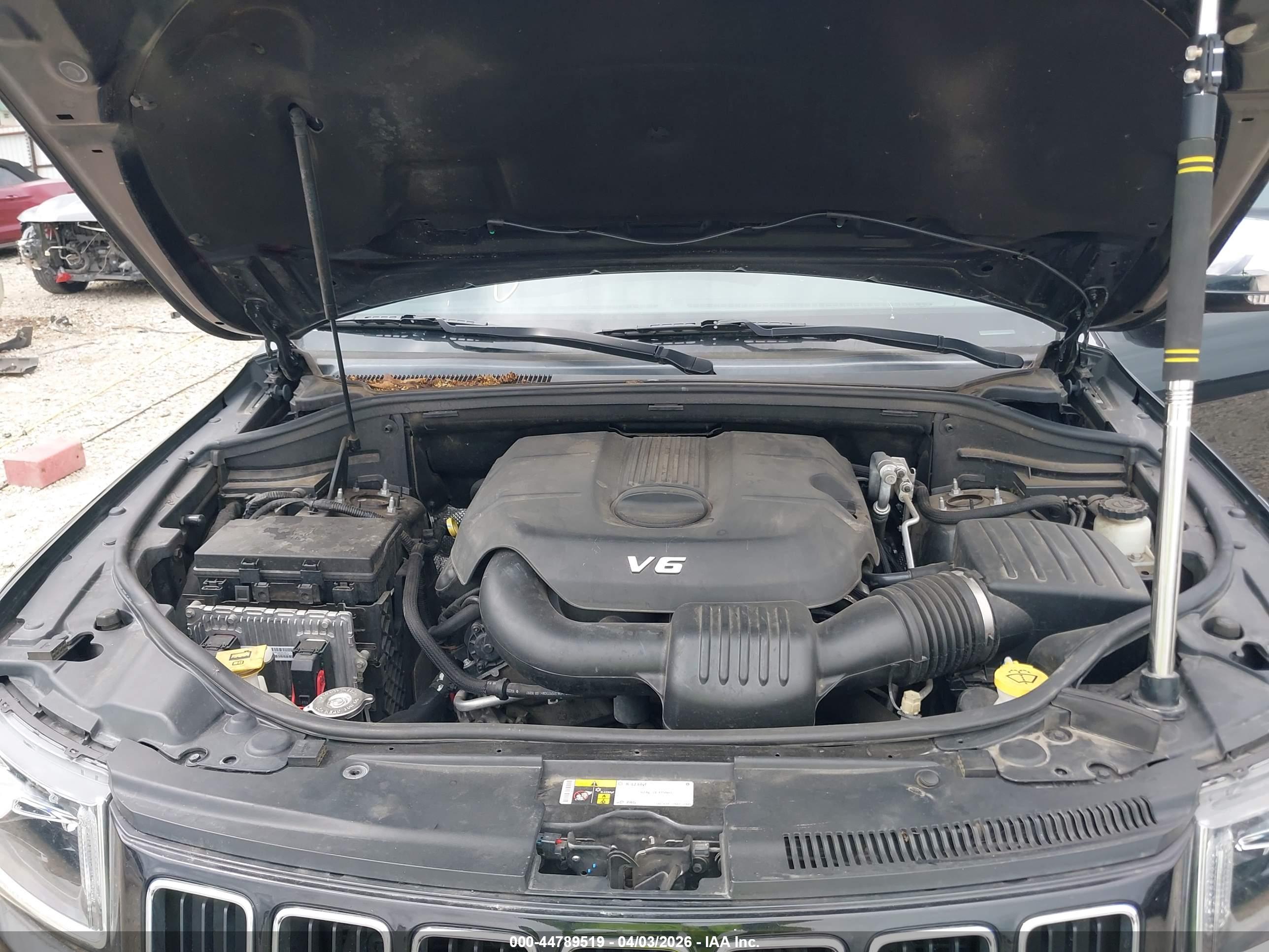 JEEP GRAND image 10