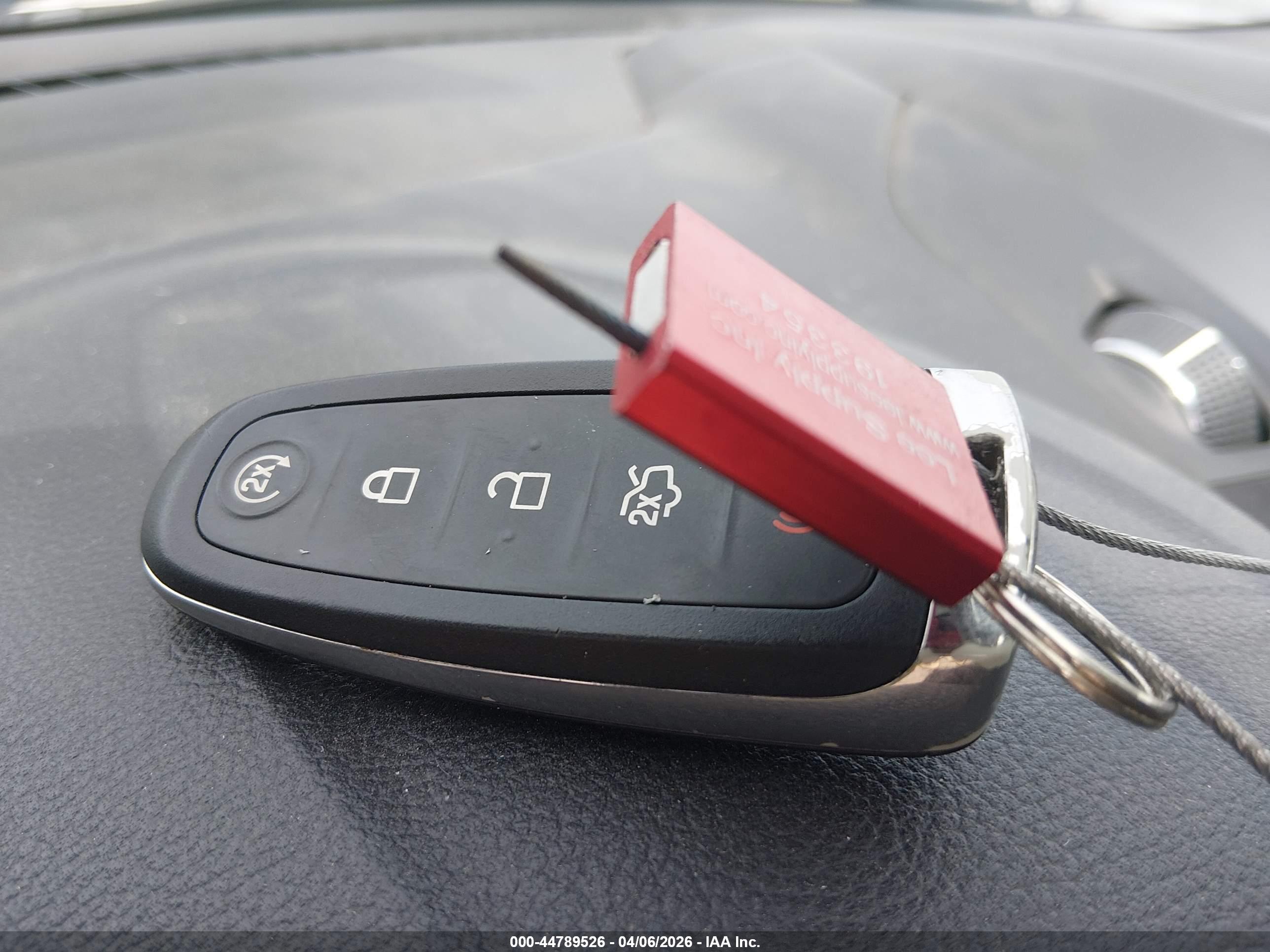 FORD ESCAPE image 11