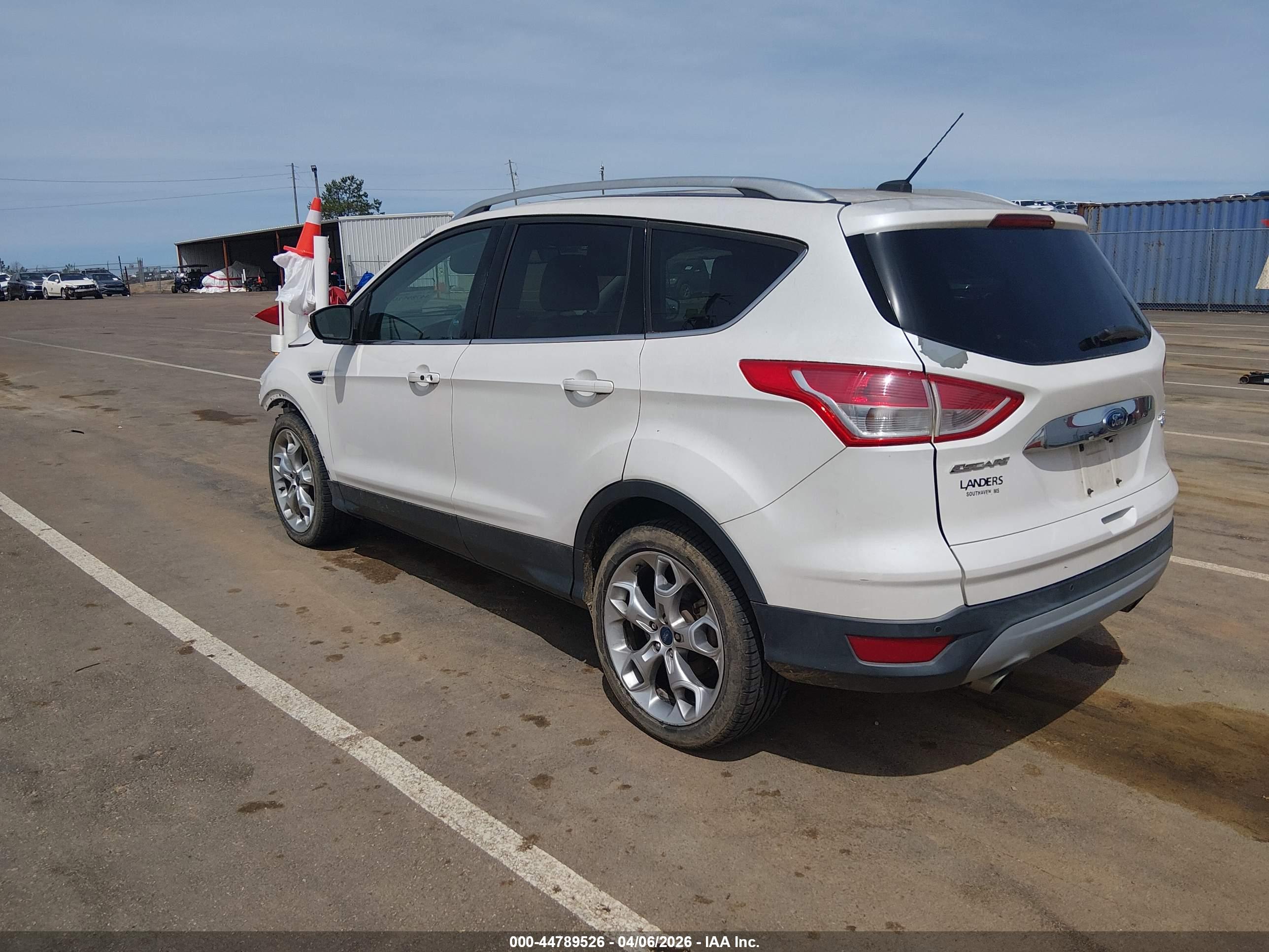 FORD ESCAPE image 3