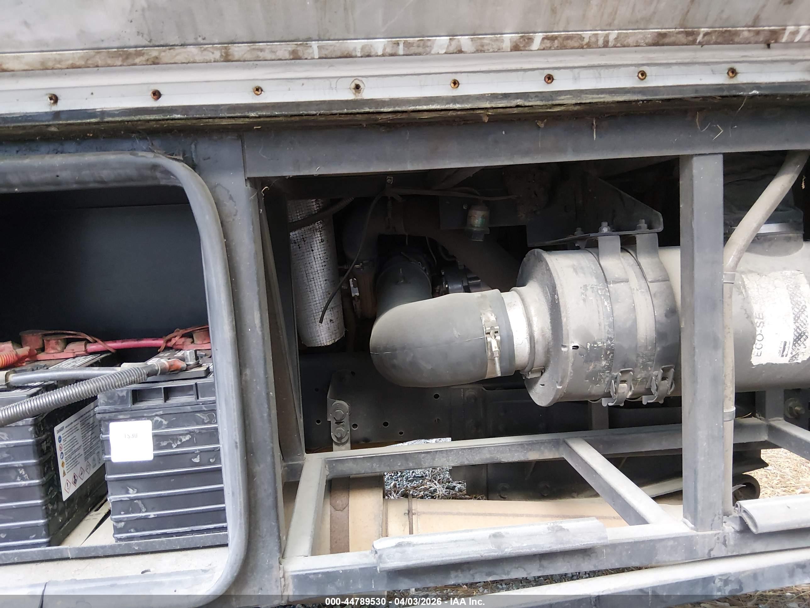 FREIGHTLINER CHASSIS image 10