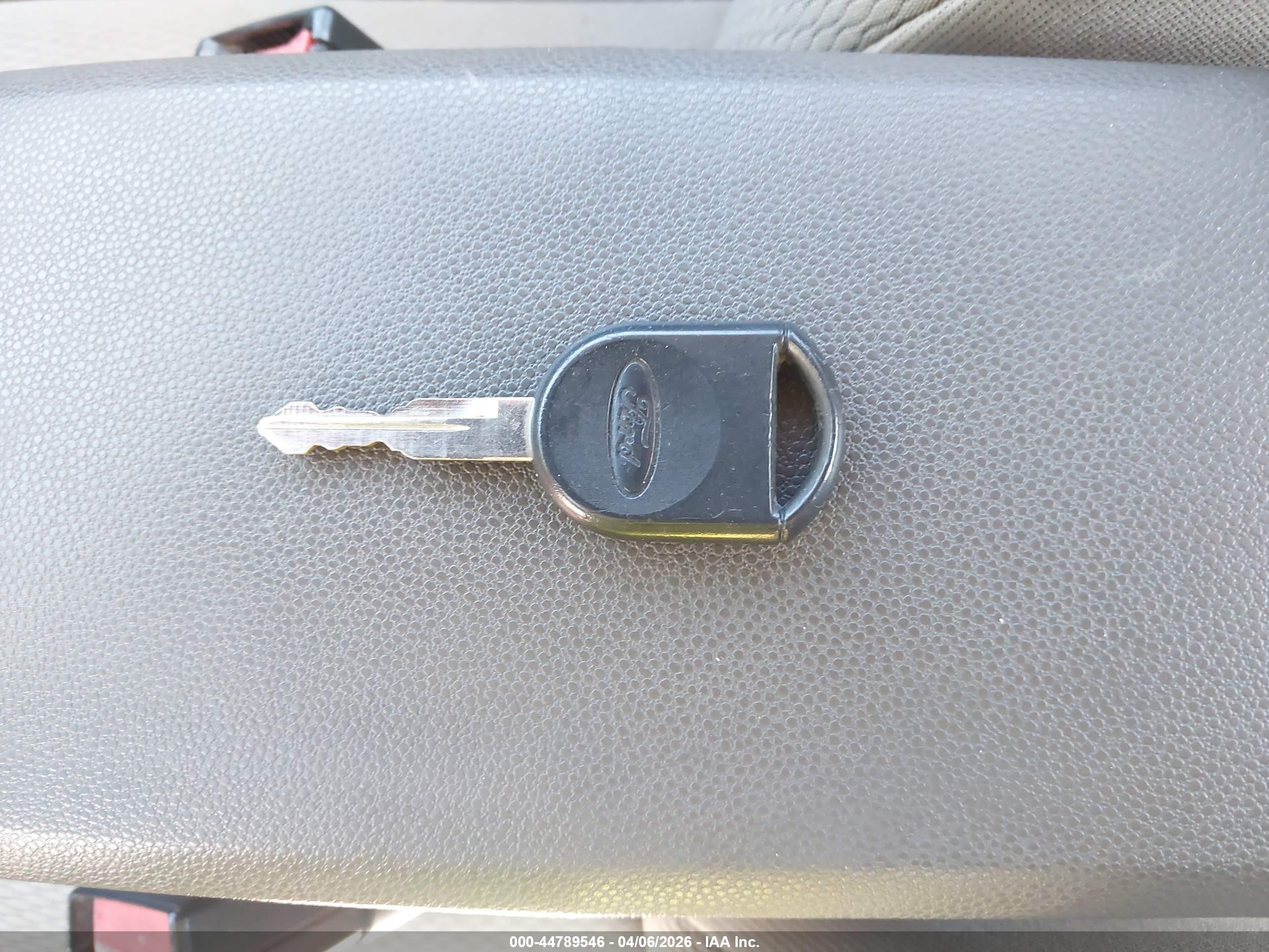 FORD FOCUS image 11