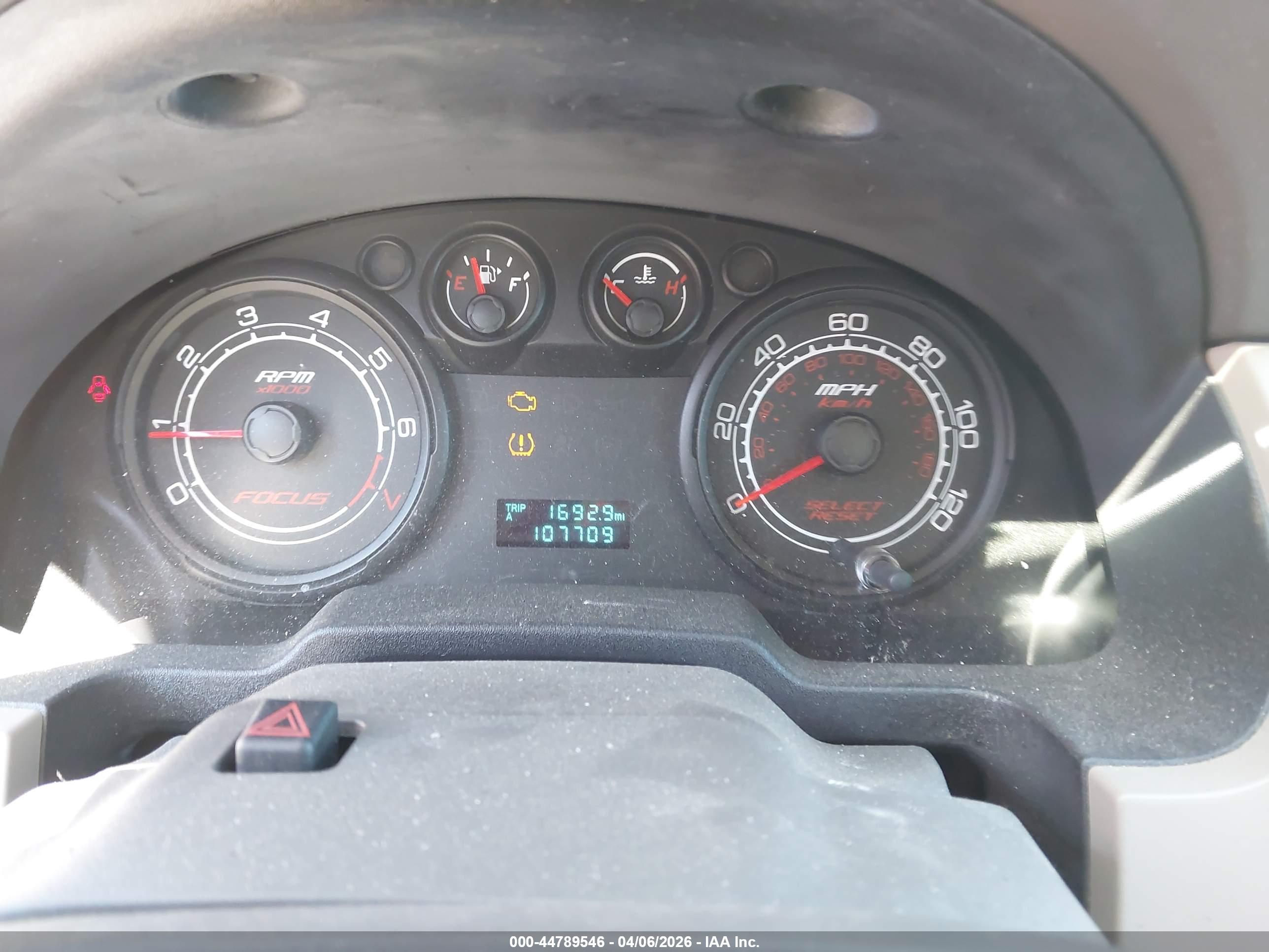 FORD FOCUS image 7