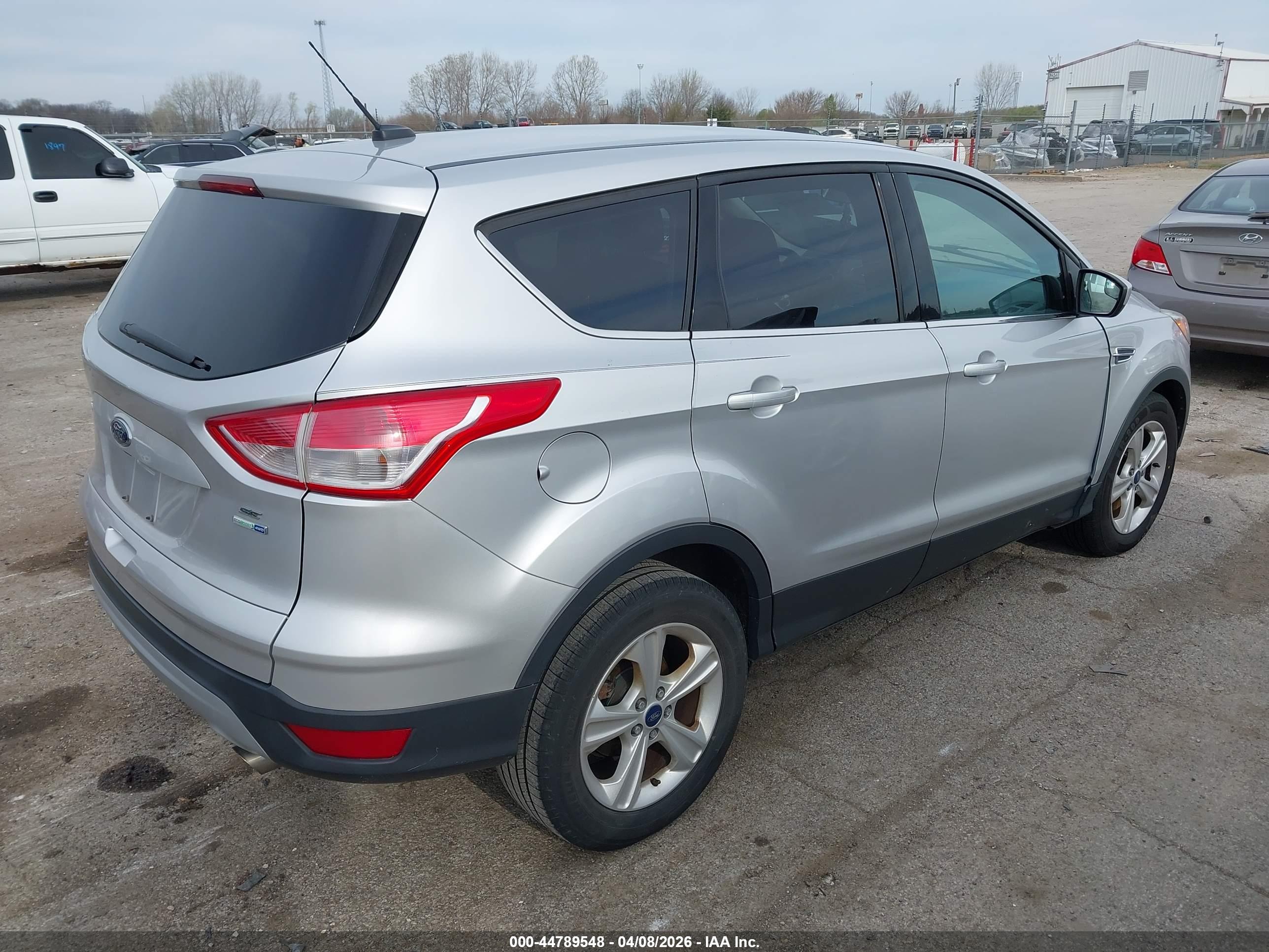 FORD ESCAPE image 4
