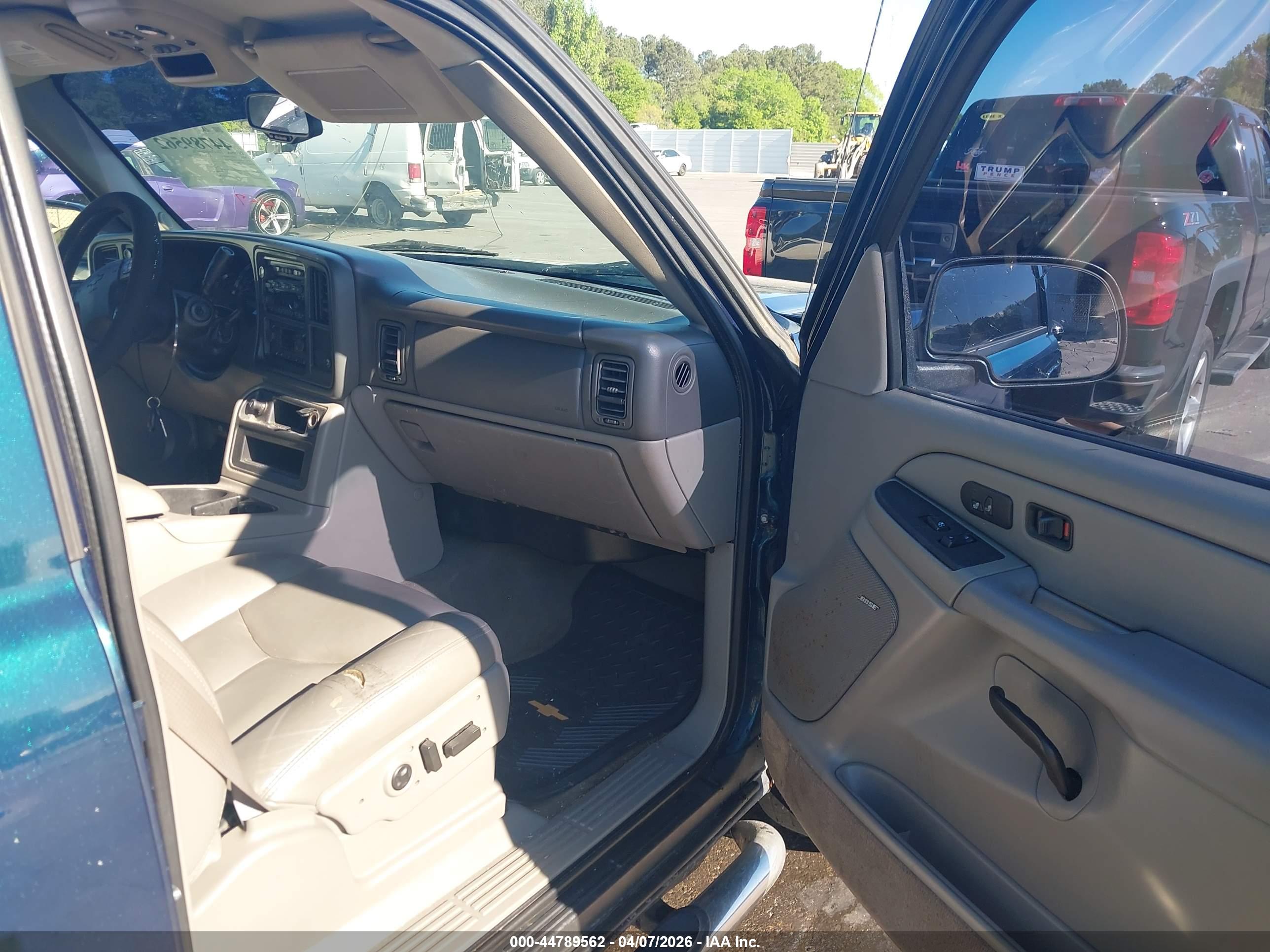 CHEVROLET AVALANCHE image 5