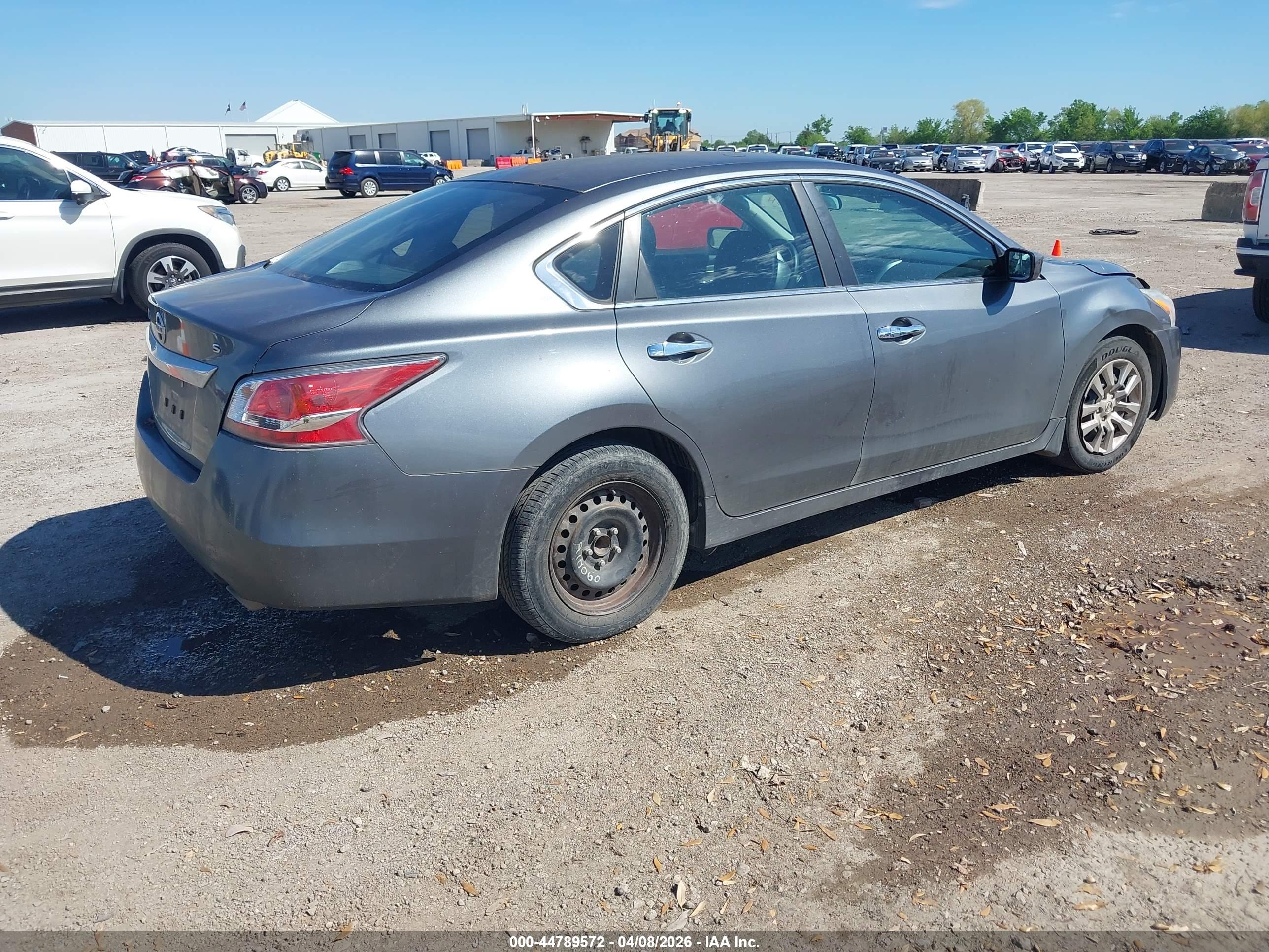 NISSAN ALTIMA image 4