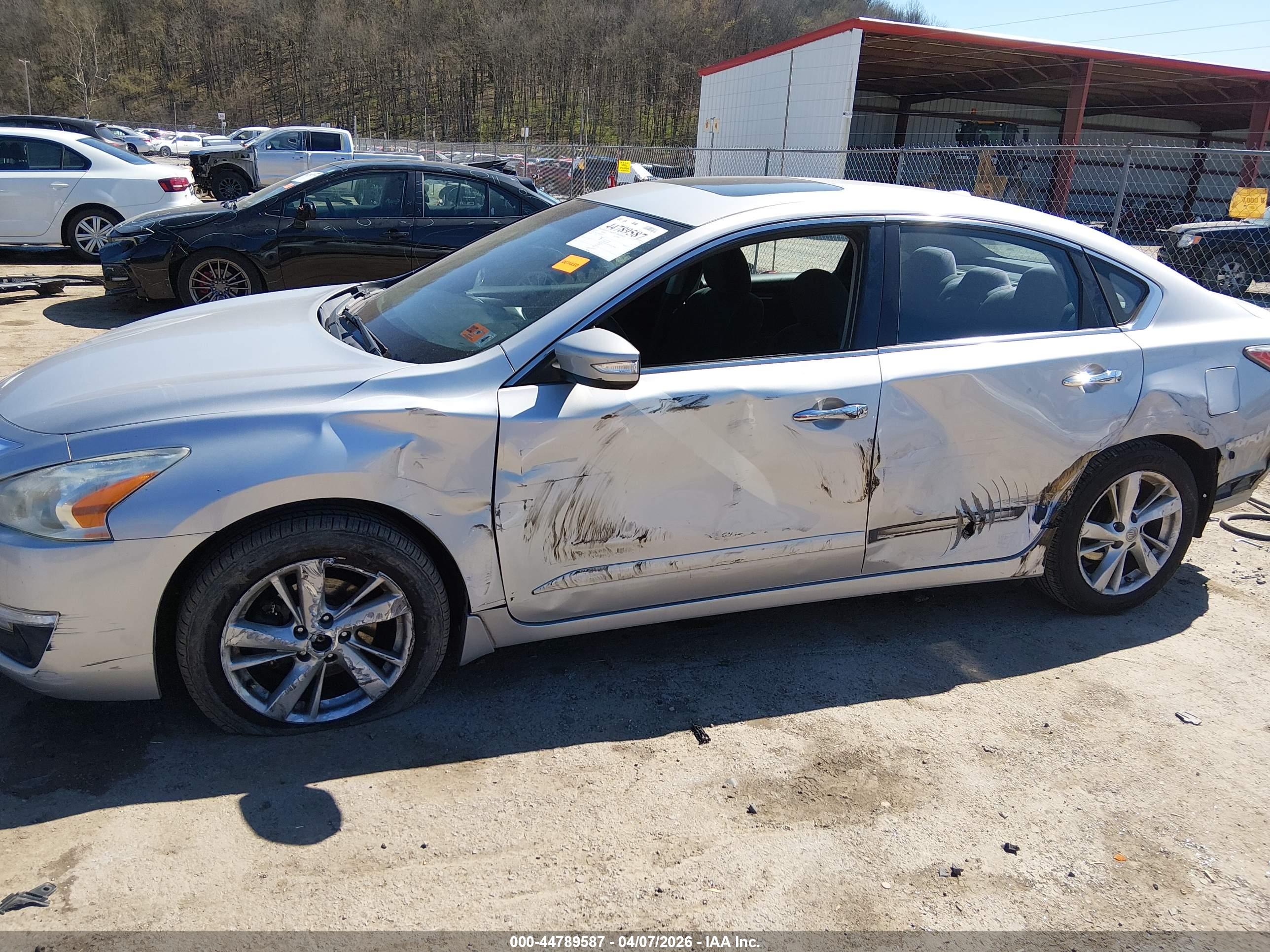 NISSAN ALTIMA image 6