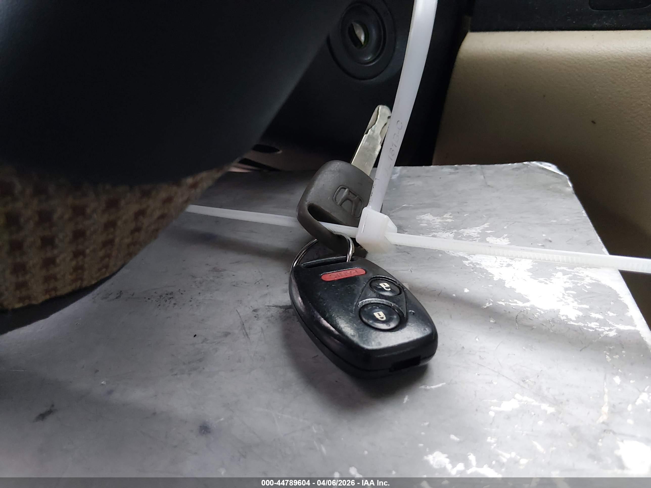 HONDA CR-V image 11