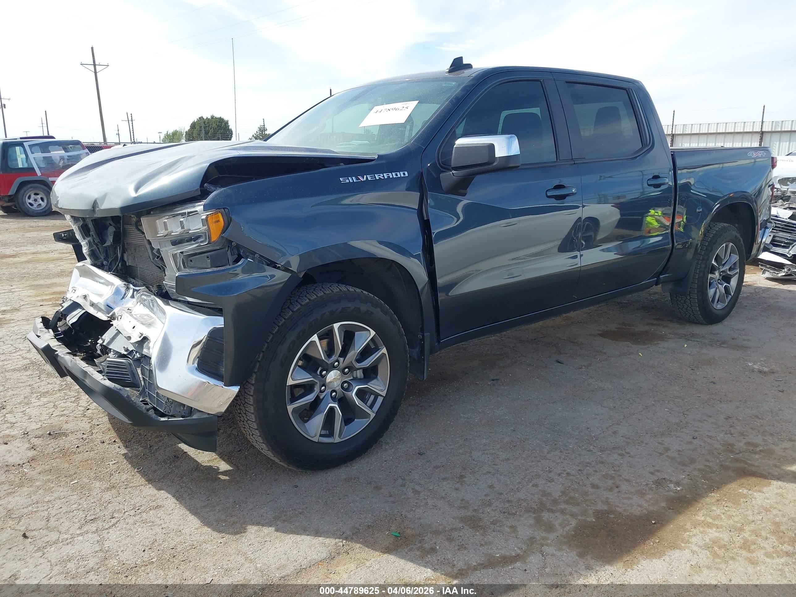CHEVROLET SILVERADO image 2